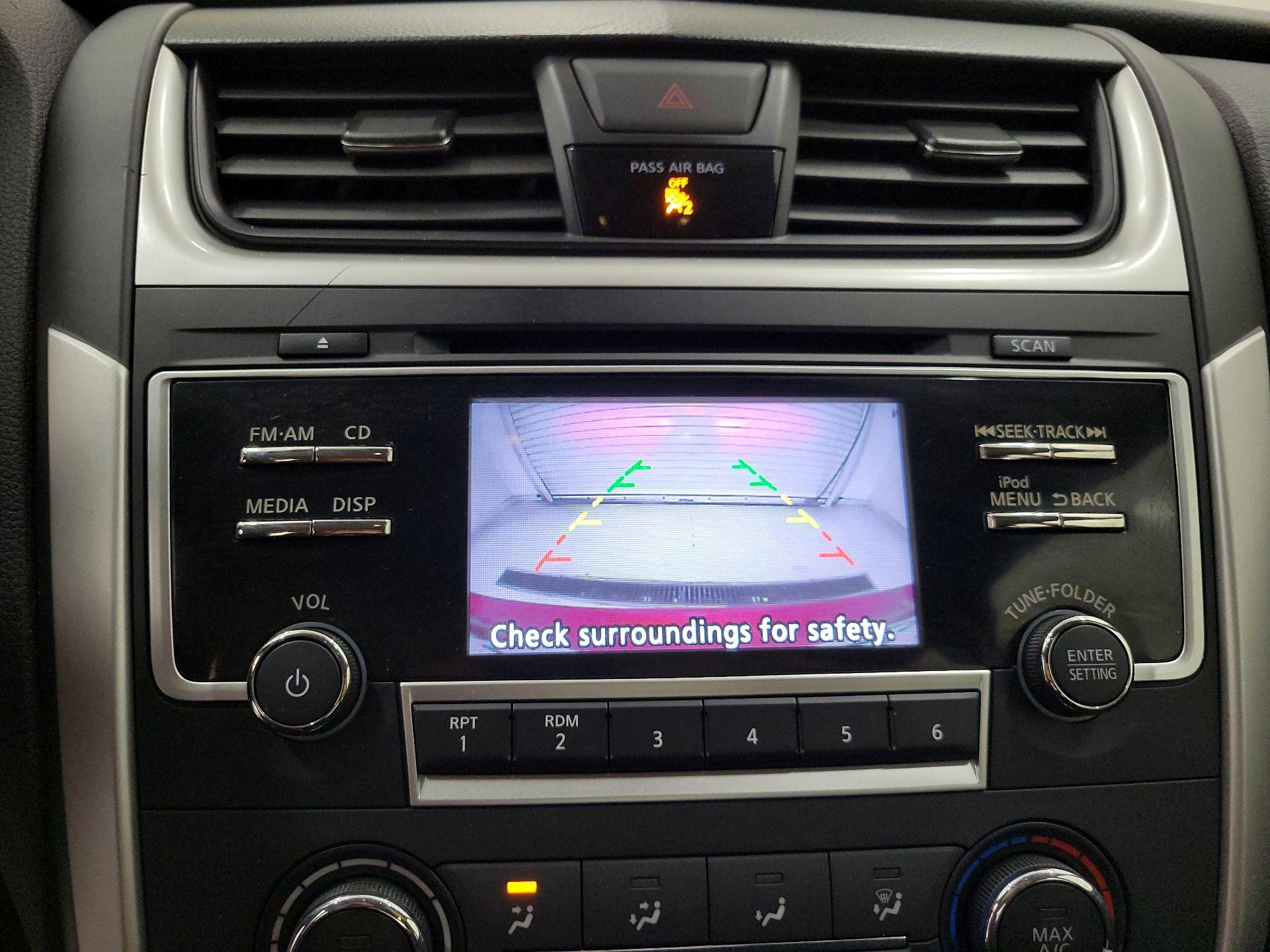 Thumbnail: 2017 Nissan Altima - 14