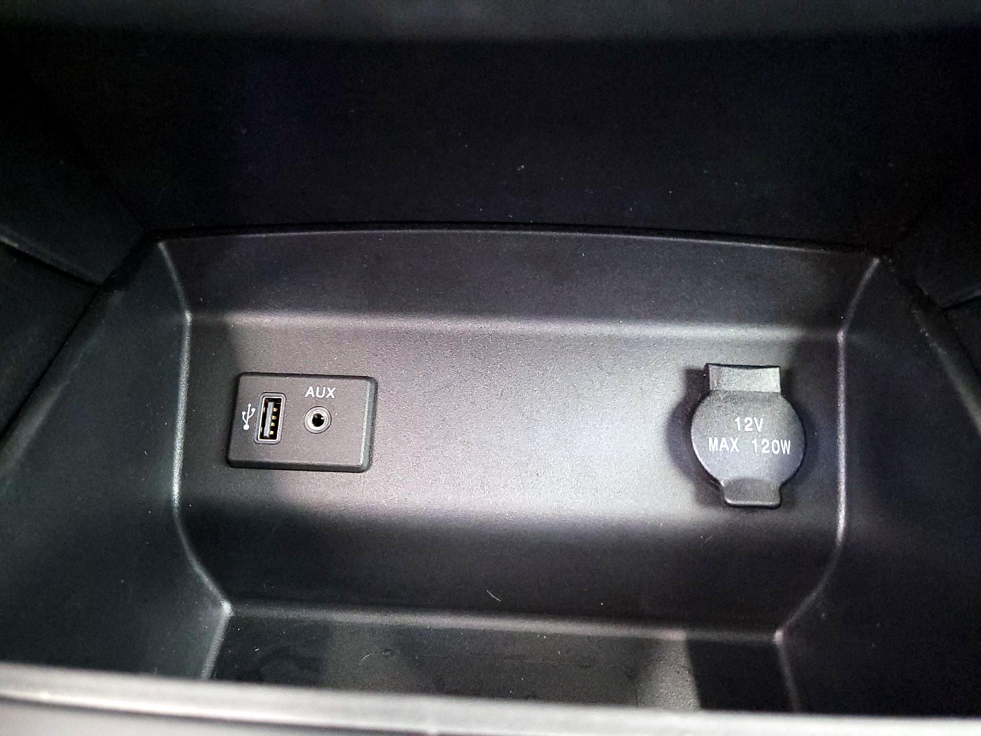 Thumbnail: 2017 Nissan Altima - 18