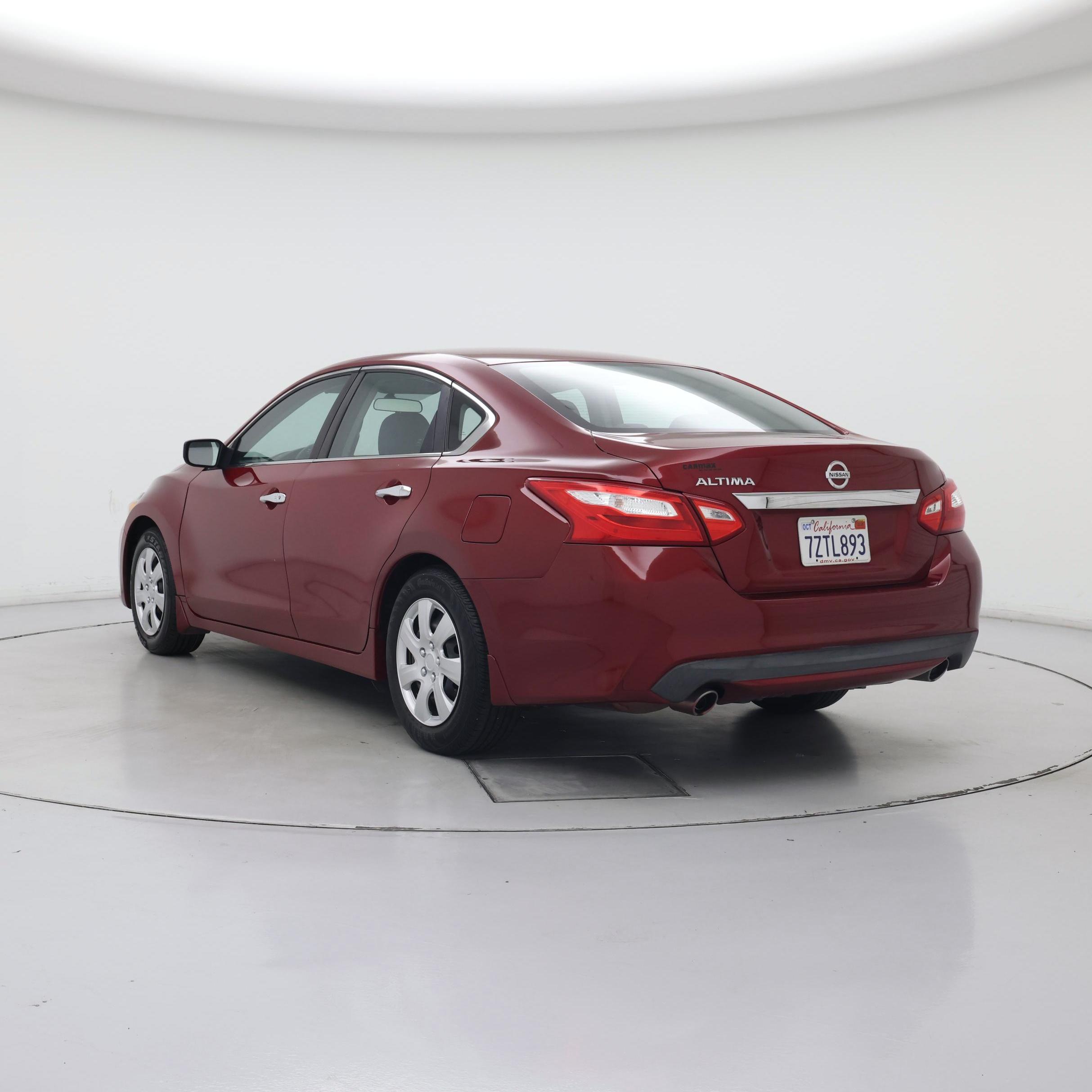 Thumbnail: 2017 Nissan Altima - 2