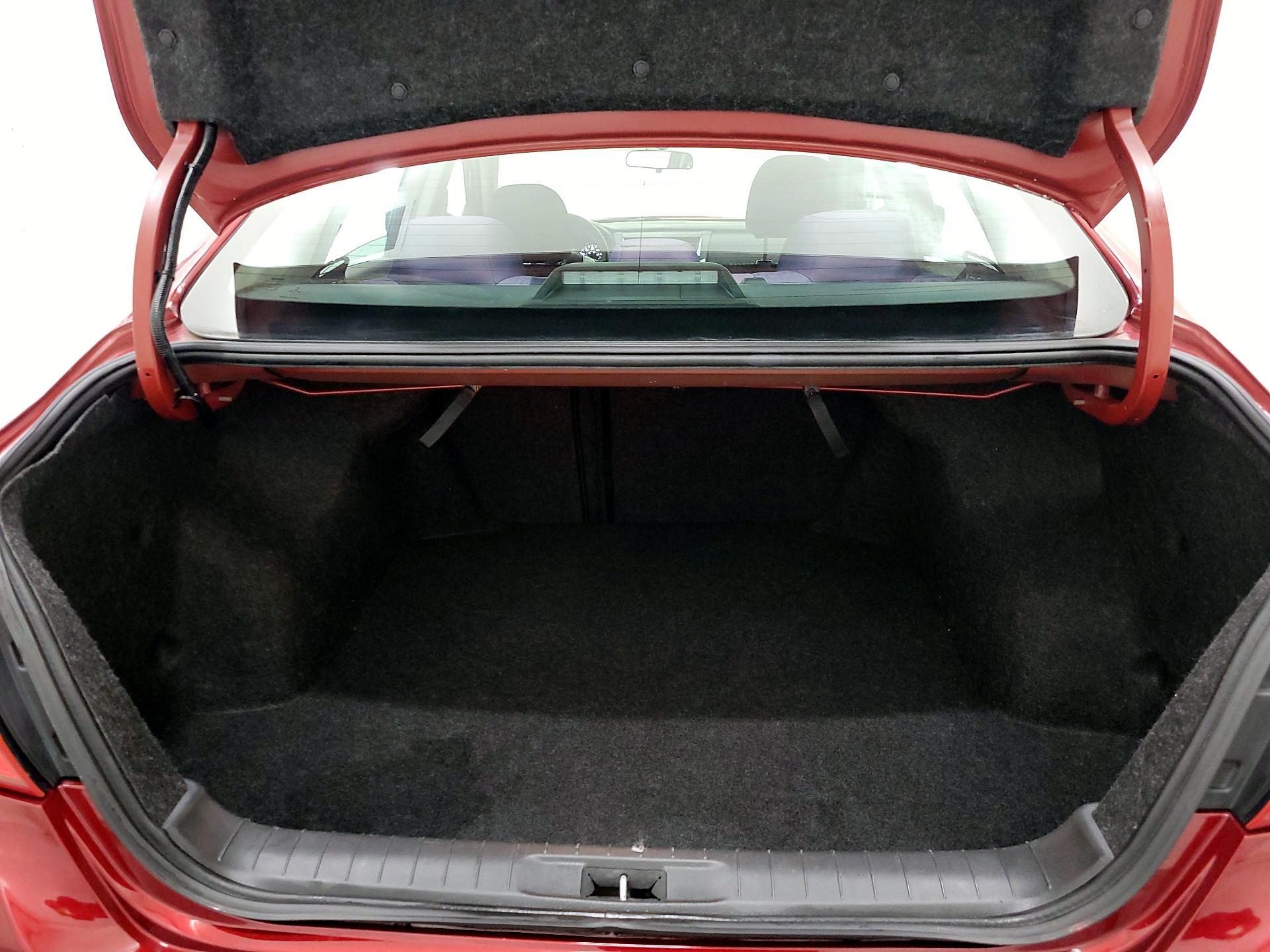 Thumbnail: 2017 Nissan Altima - 20