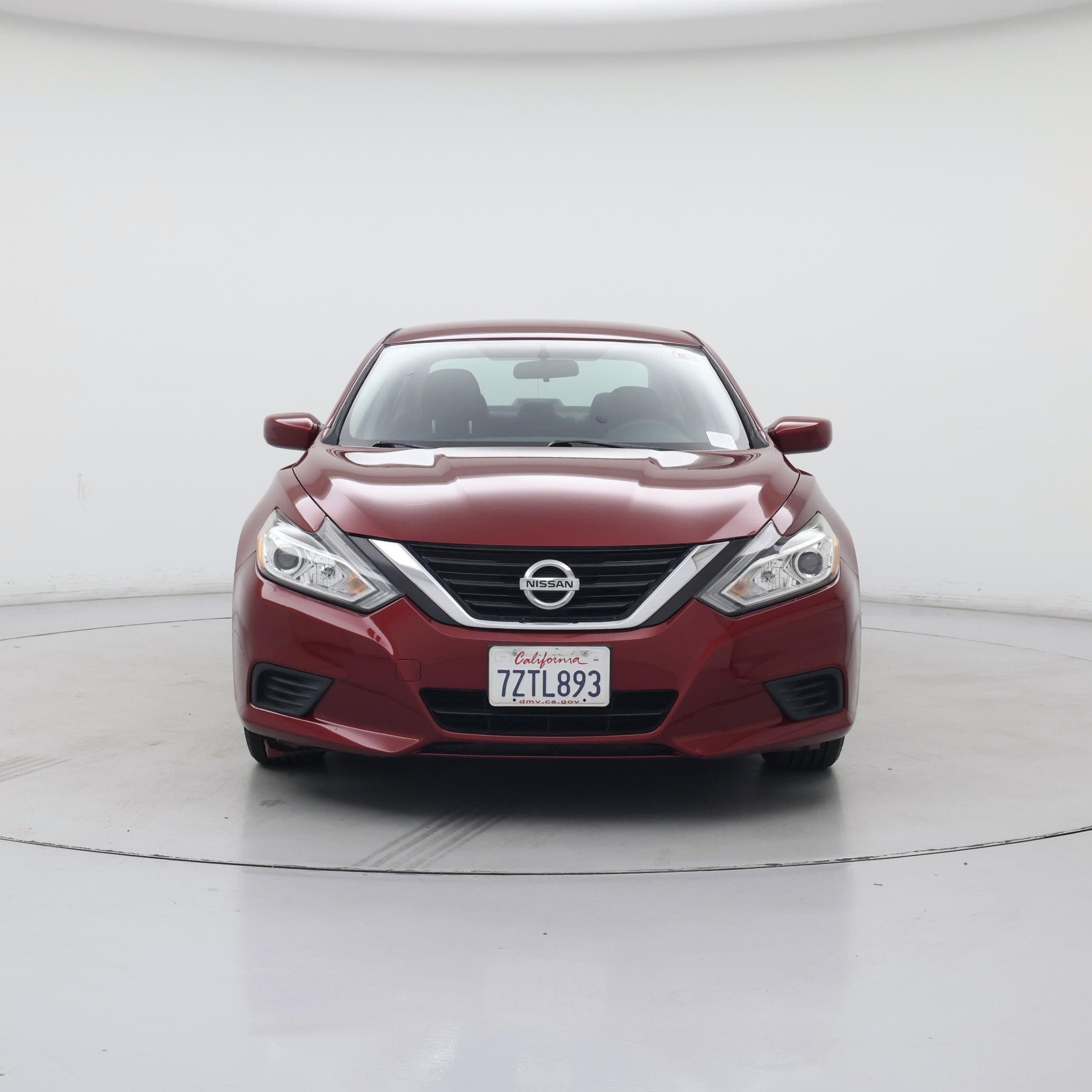 Thumbnail: 2017 Nissan Altima - 5