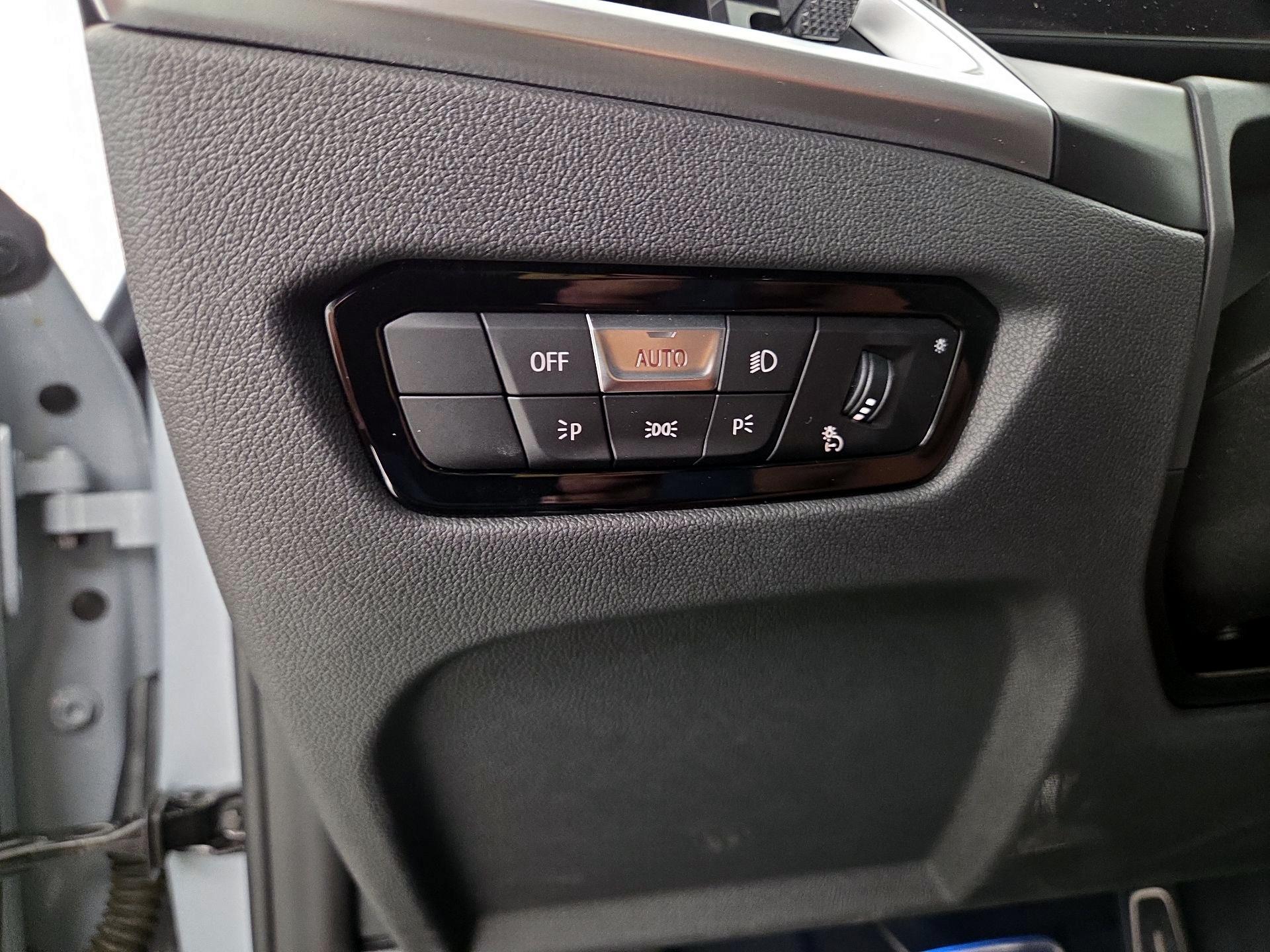 Thumbnail: 2025 BMW 4 Series - 13