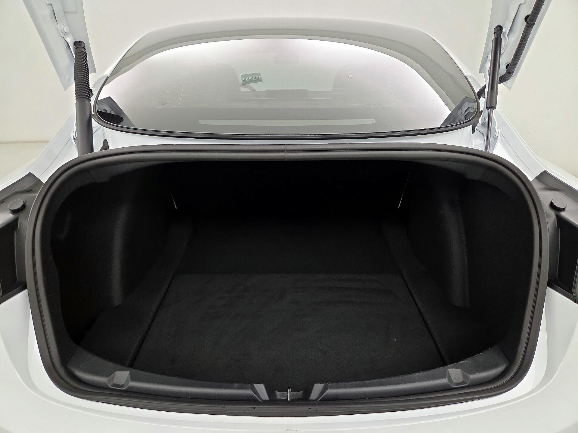 Thumbnail: 2023 Tesla Model 3 - 20