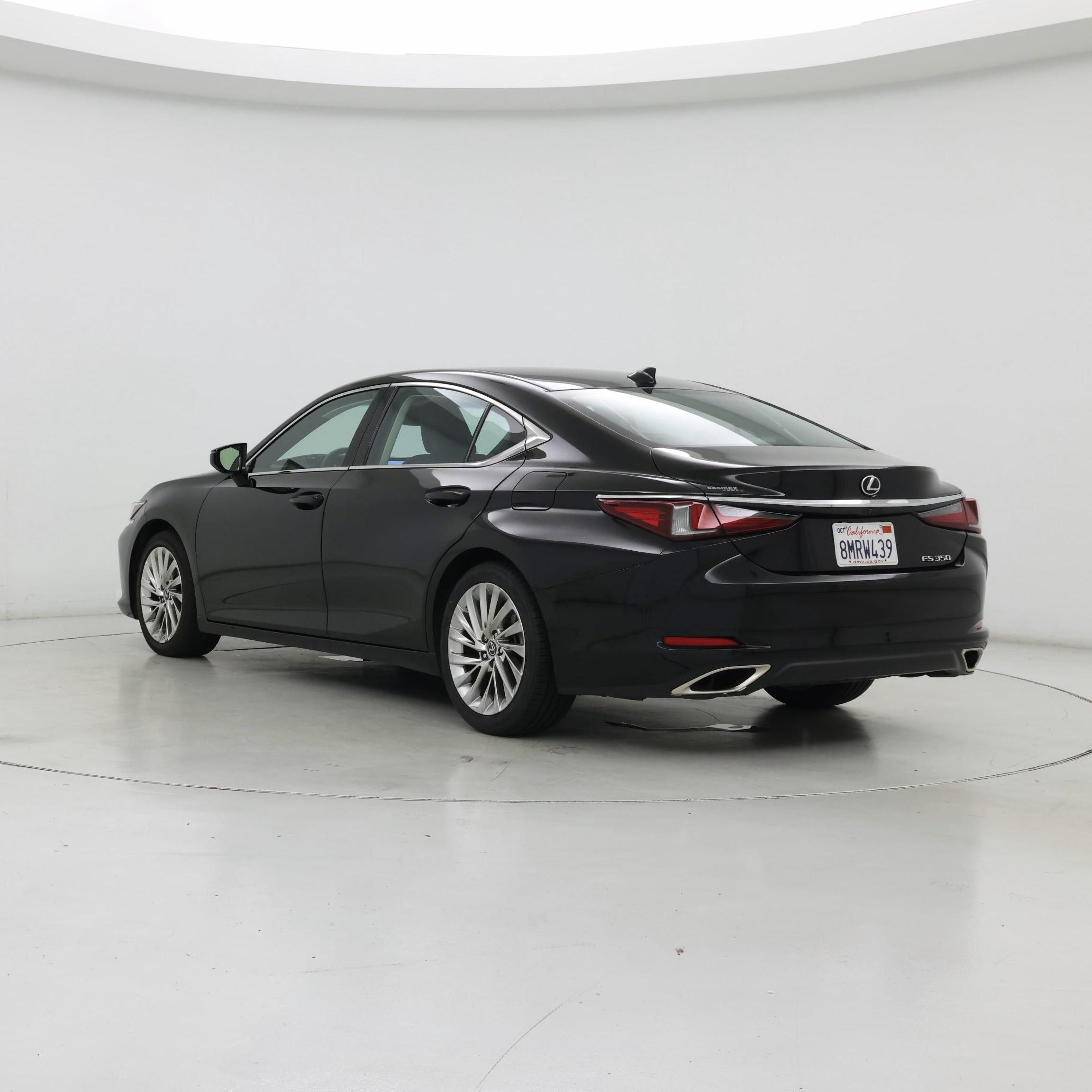 Thumbnail: 2020 Lexus ES - 2