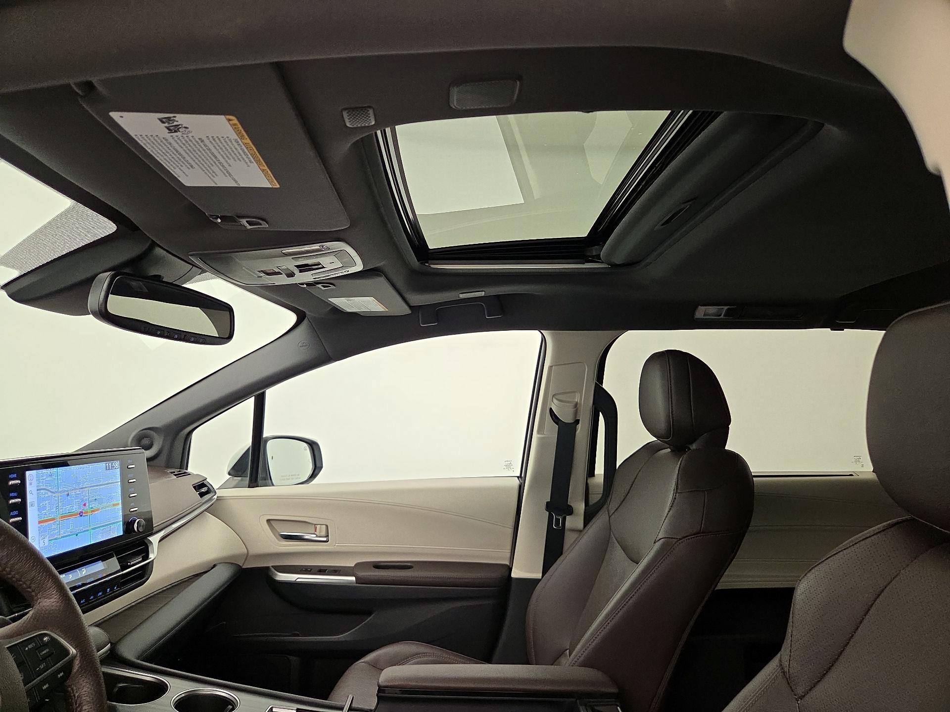 Thumbnail: 2024 Toyota Sienna - 20