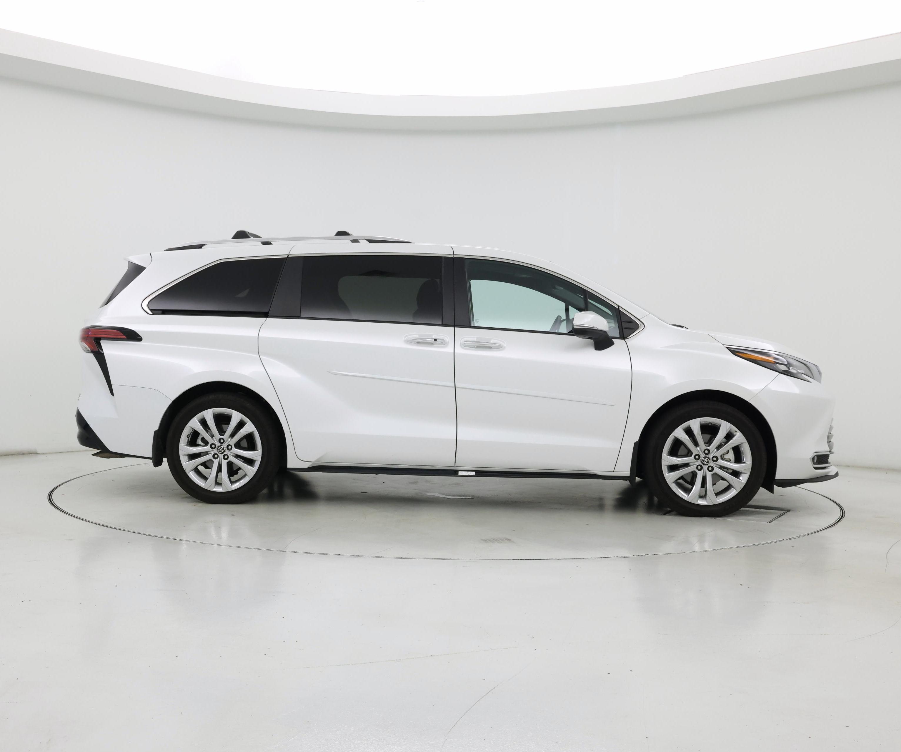 Thumbnail: 2024 Toyota Sienna - 7