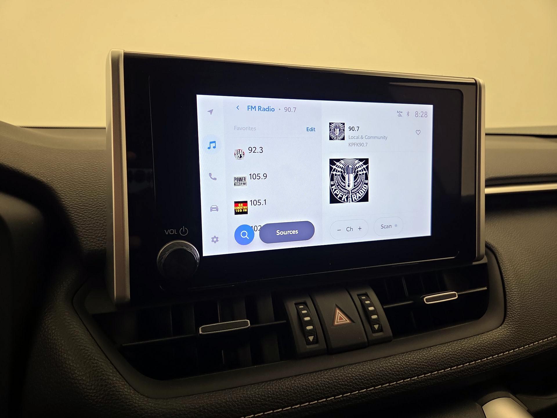 Thumbnail: 2025 Toyota RAV4 - 15