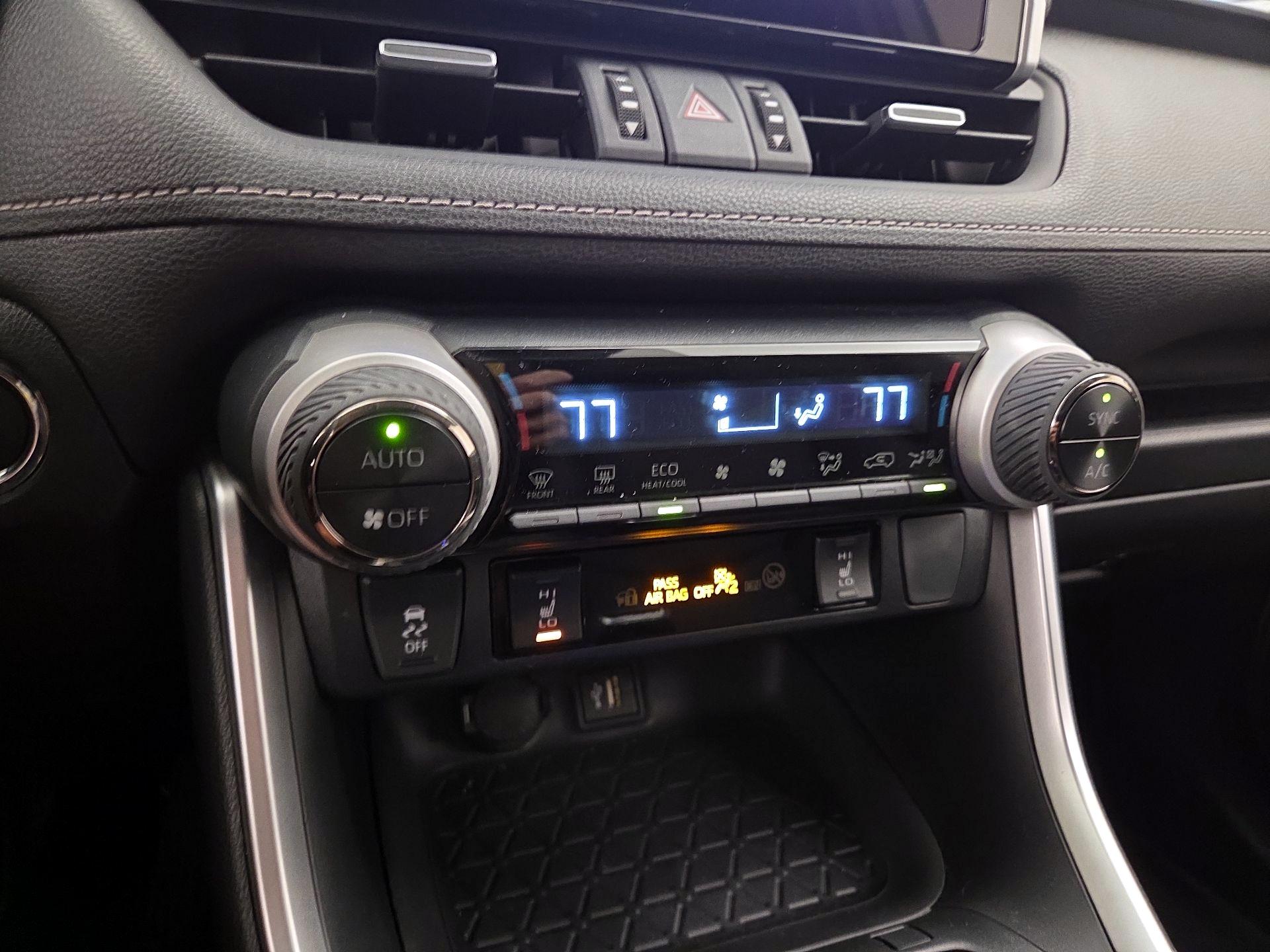 Thumbnail: 2025 Toyota RAV4 - 16