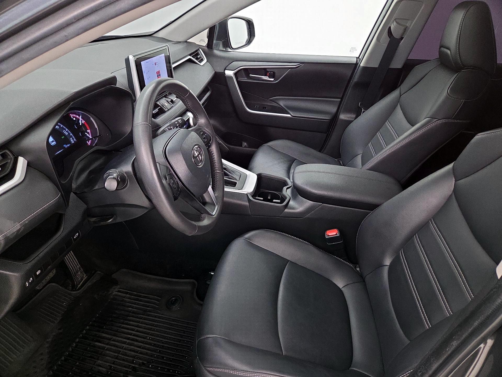 Thumbnail: 2023 Toyota RAV4 - 11