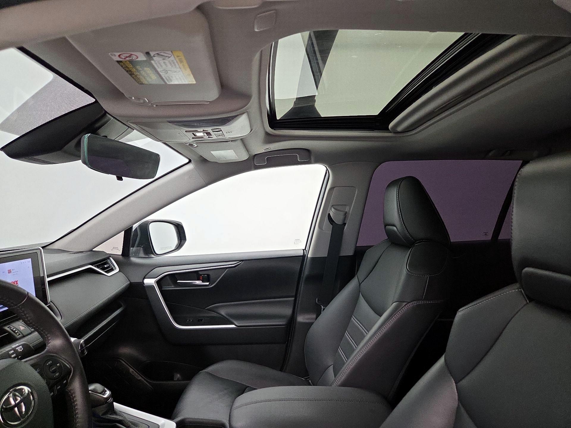 Thumbnail: 2023 Toyota RAV4 - 19