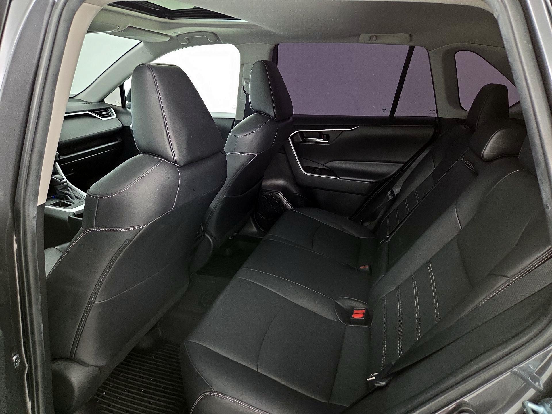 Thumbnail: 2023 Toyota RAV4 - 20