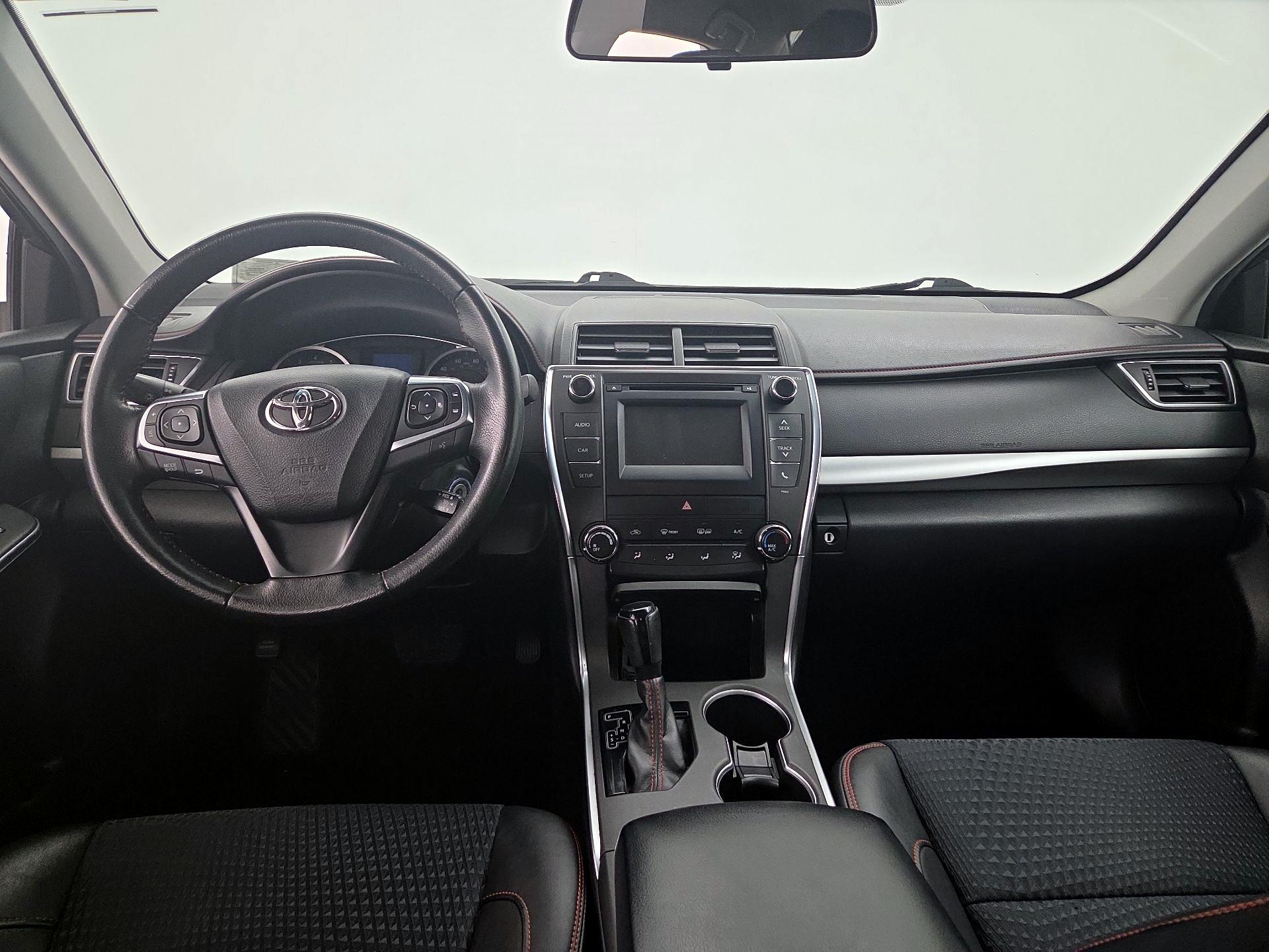 Thumbnail: 2015 Toyota Camry - 9