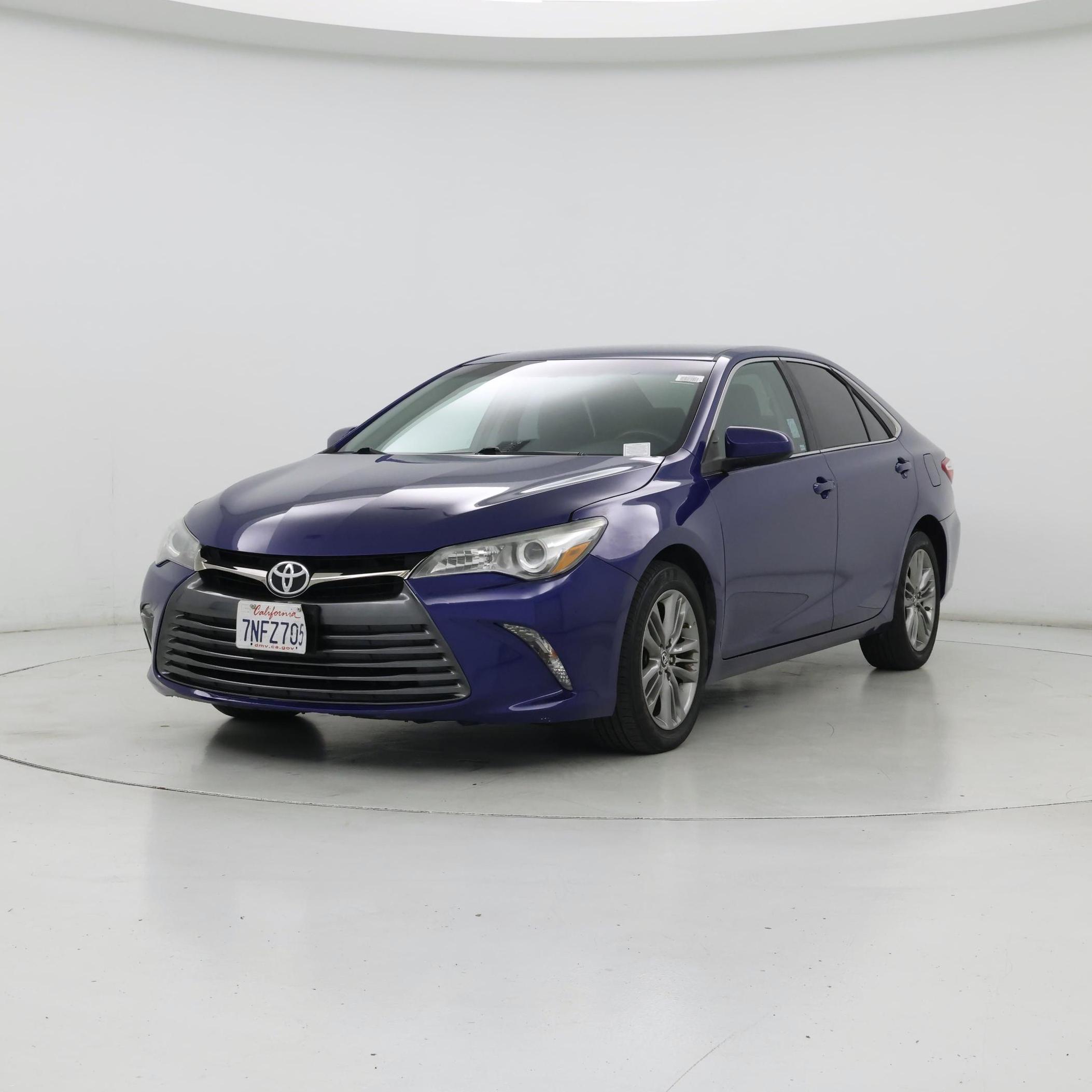 Thumbnail: 2015 Toyota Camry - 4