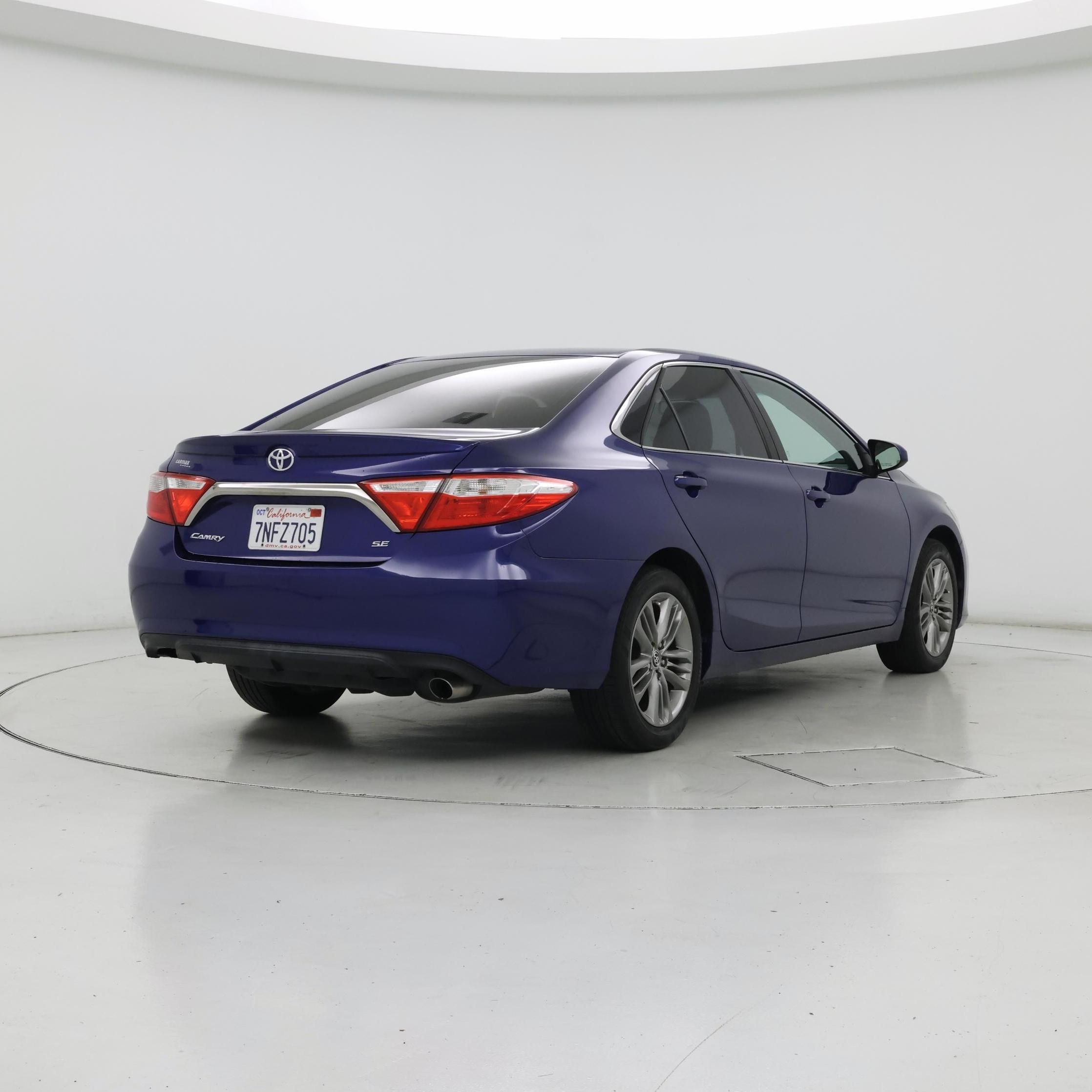 Thumbnail: 2015 Toyota Camry - 8