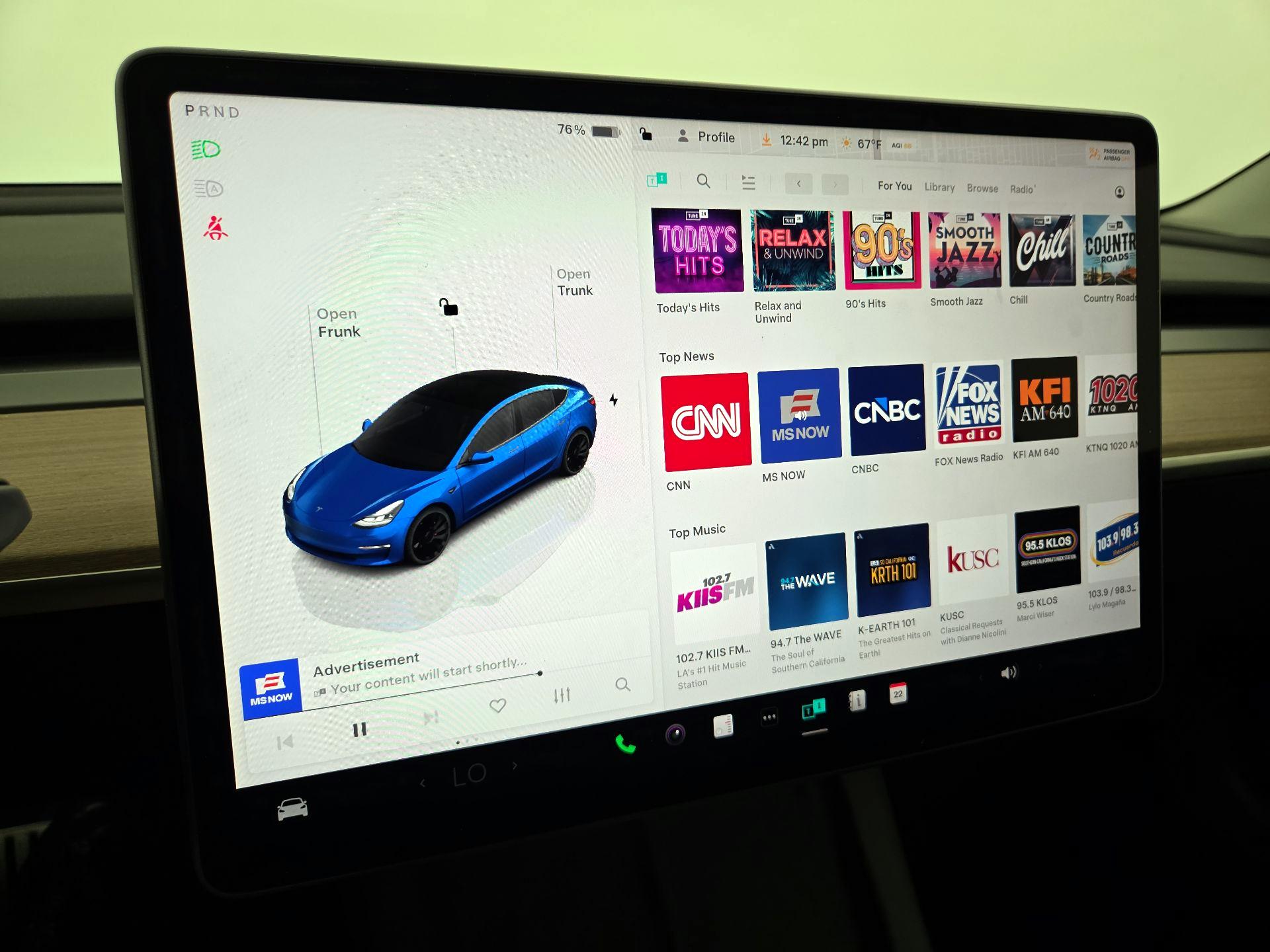 Thumbnail: 2022 Tesla Model 3 - 15