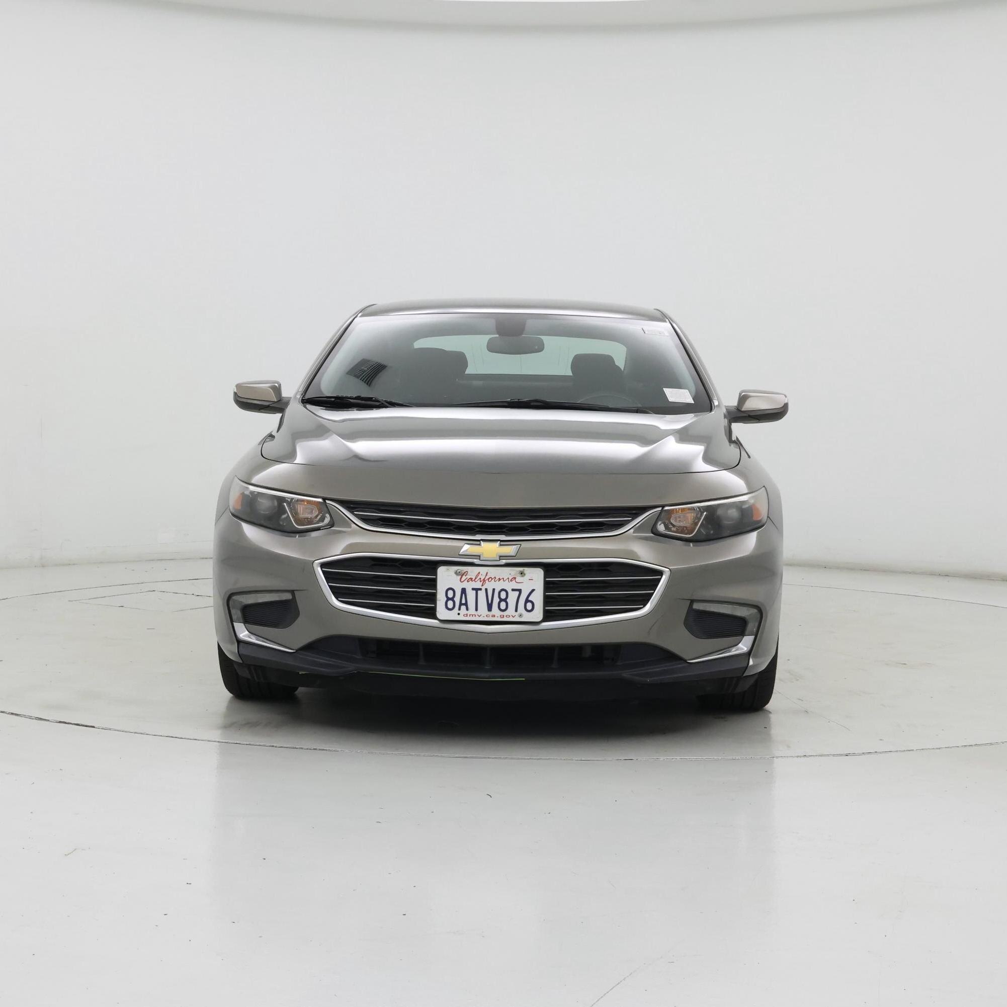 Thumbnail: 2017 Chevrolet Malibu - 5