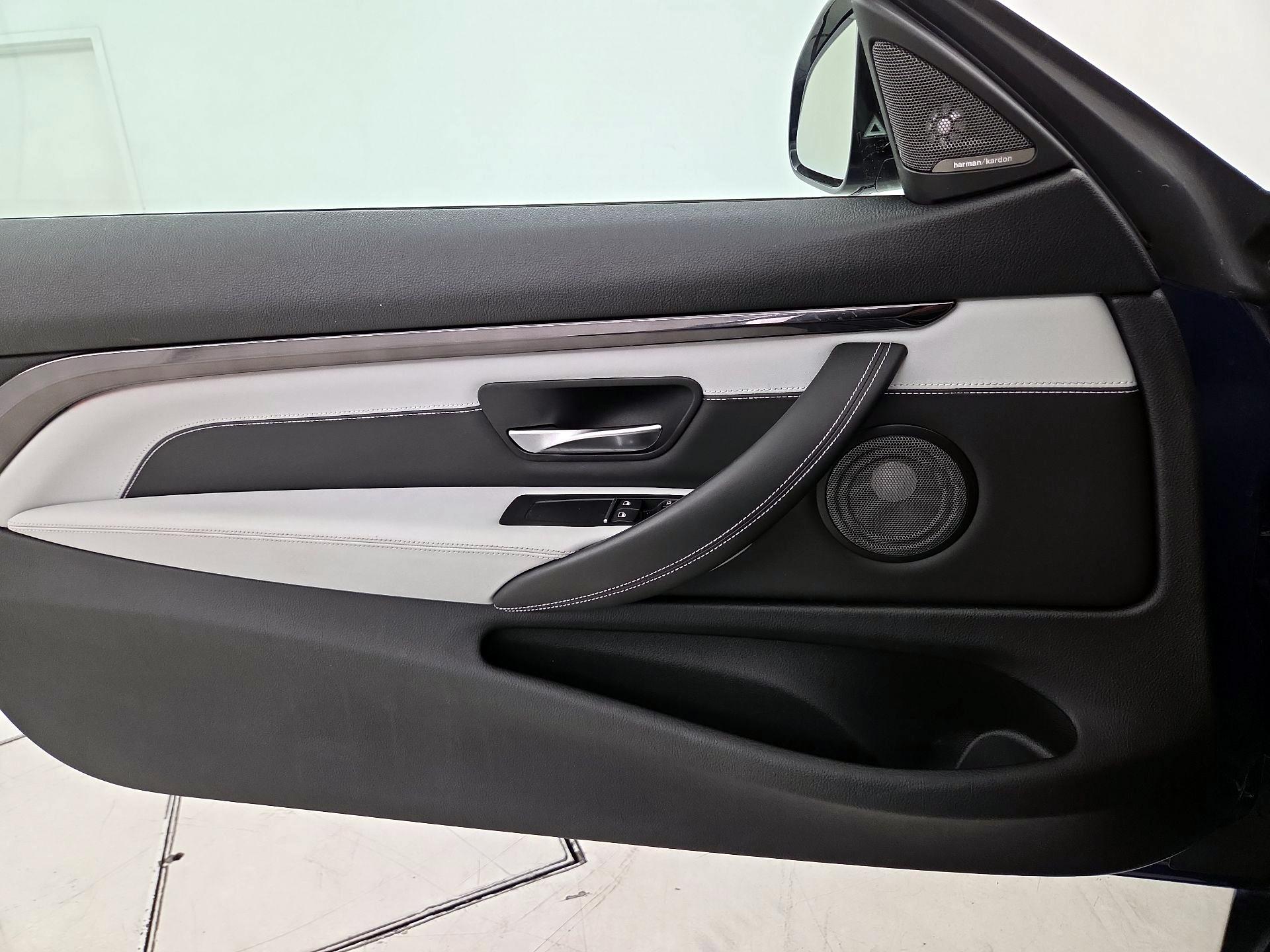 Thumbnail: 2020 BMW M4 - 12