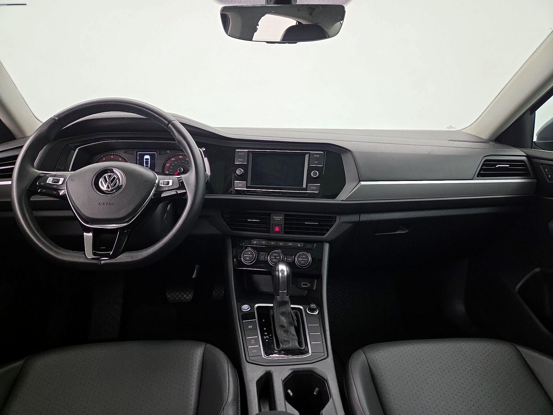 Thumbnail: 2019 Volkswagen Jetta - 9