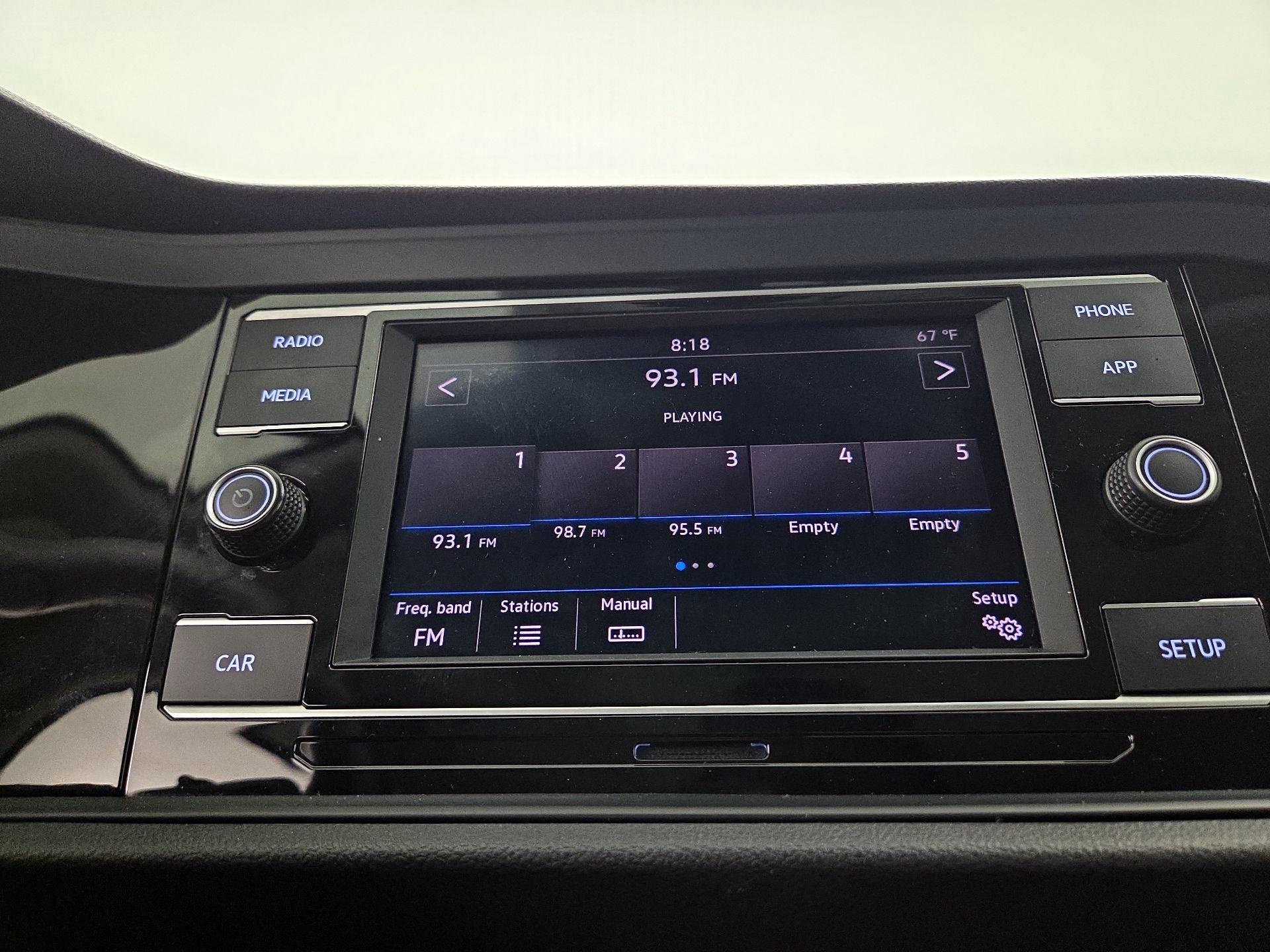 Thumbnail: 2019 Volkswagen Jetta - 15