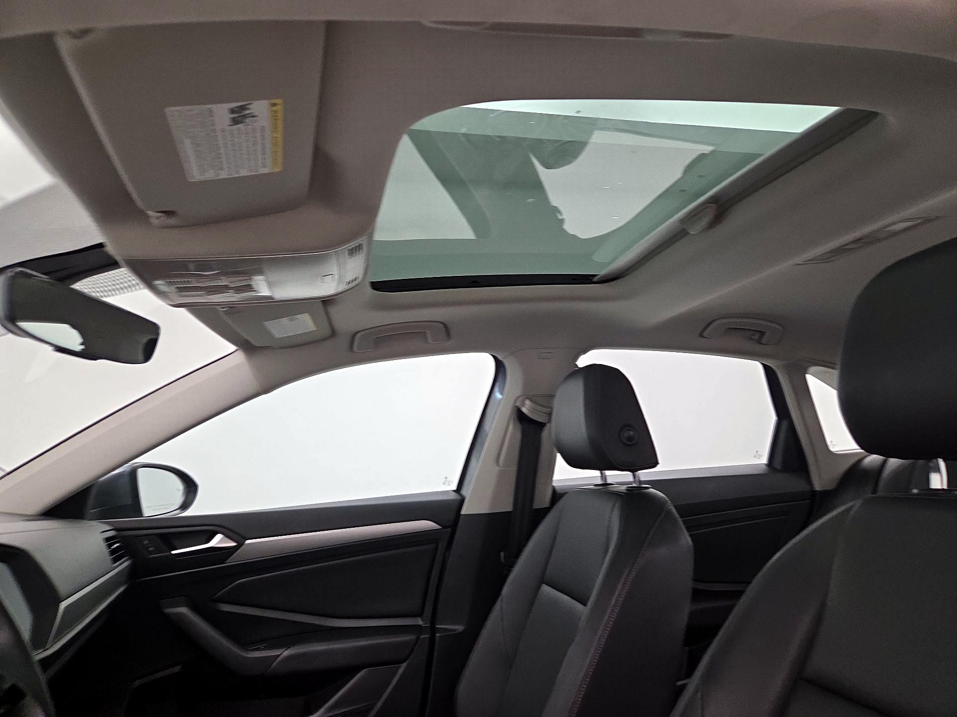 Thumbnail: 2019 Volkswagen Jetta - 19