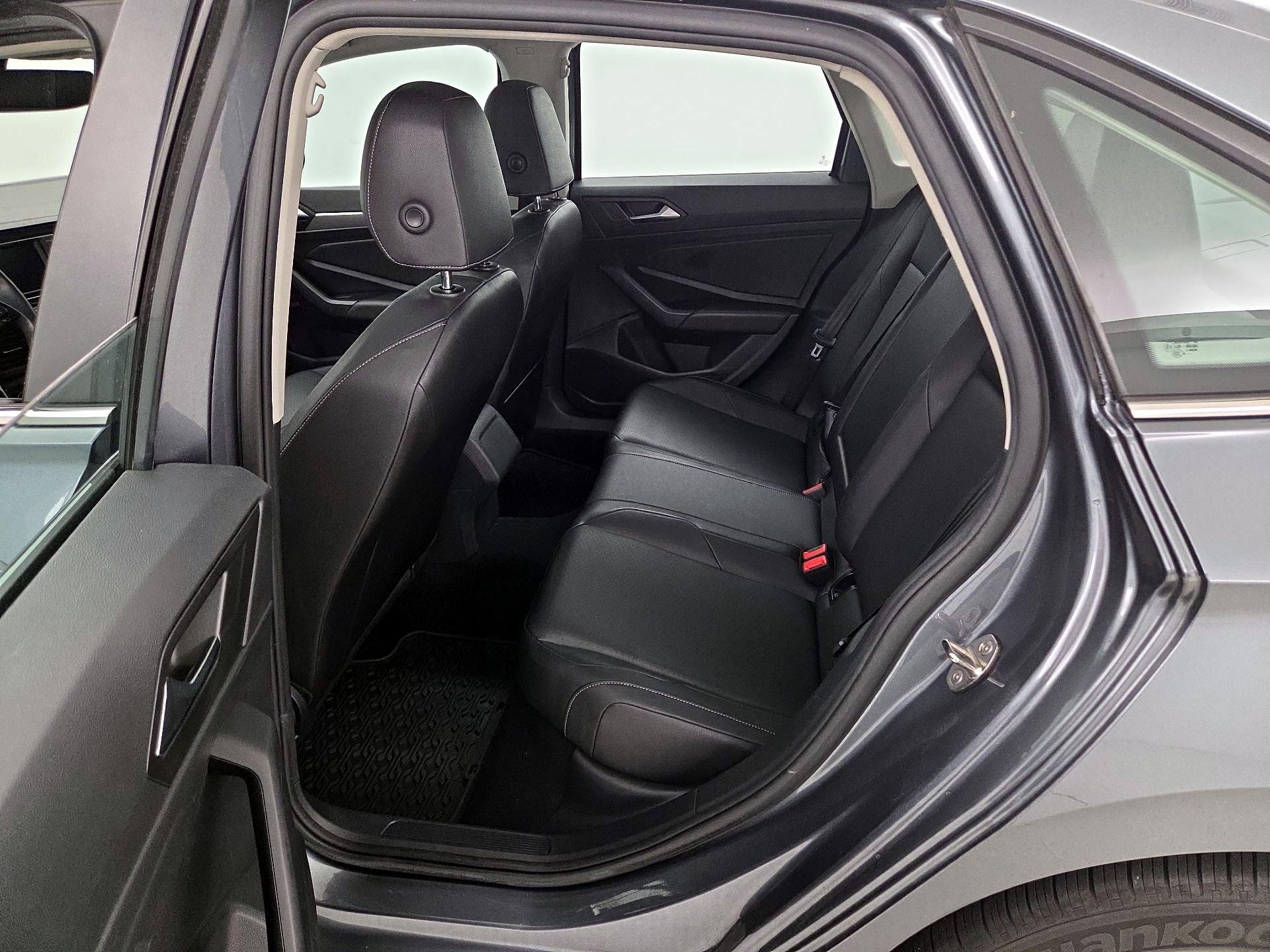 Thumbnail: 2019 Volkswagen Jetta - 20