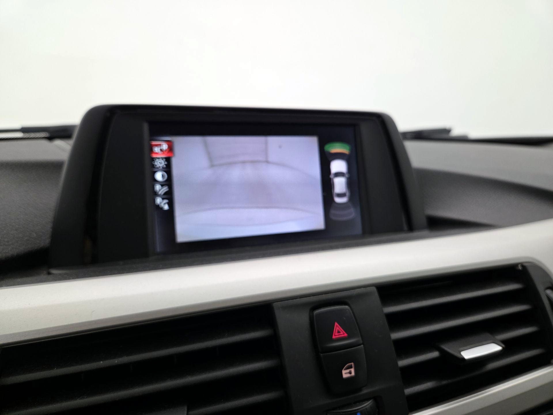 Thumbnail: 2017 BMW 3 Series - 14