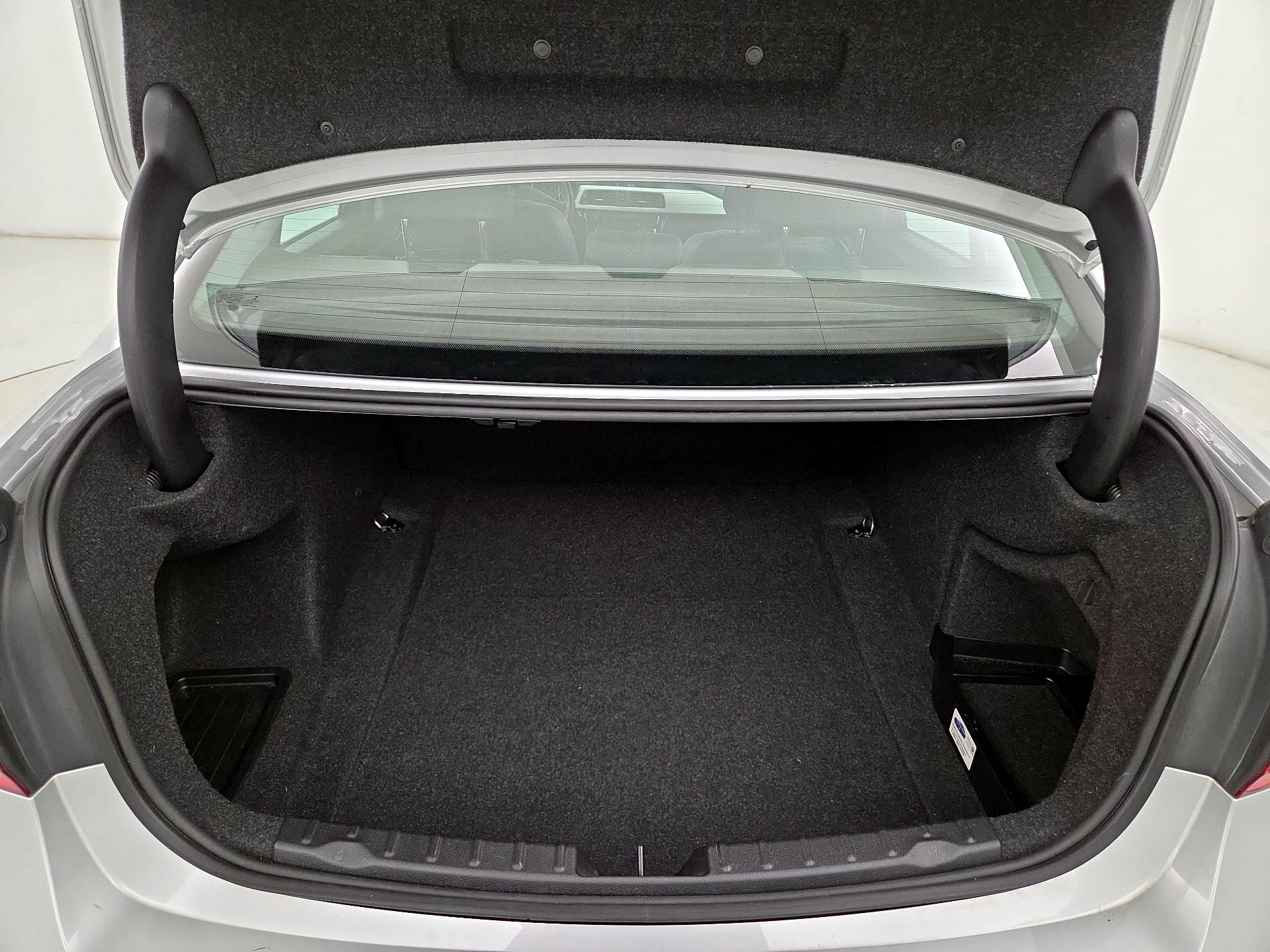 Thumbnail: 2017 BMW 3 Series - 20