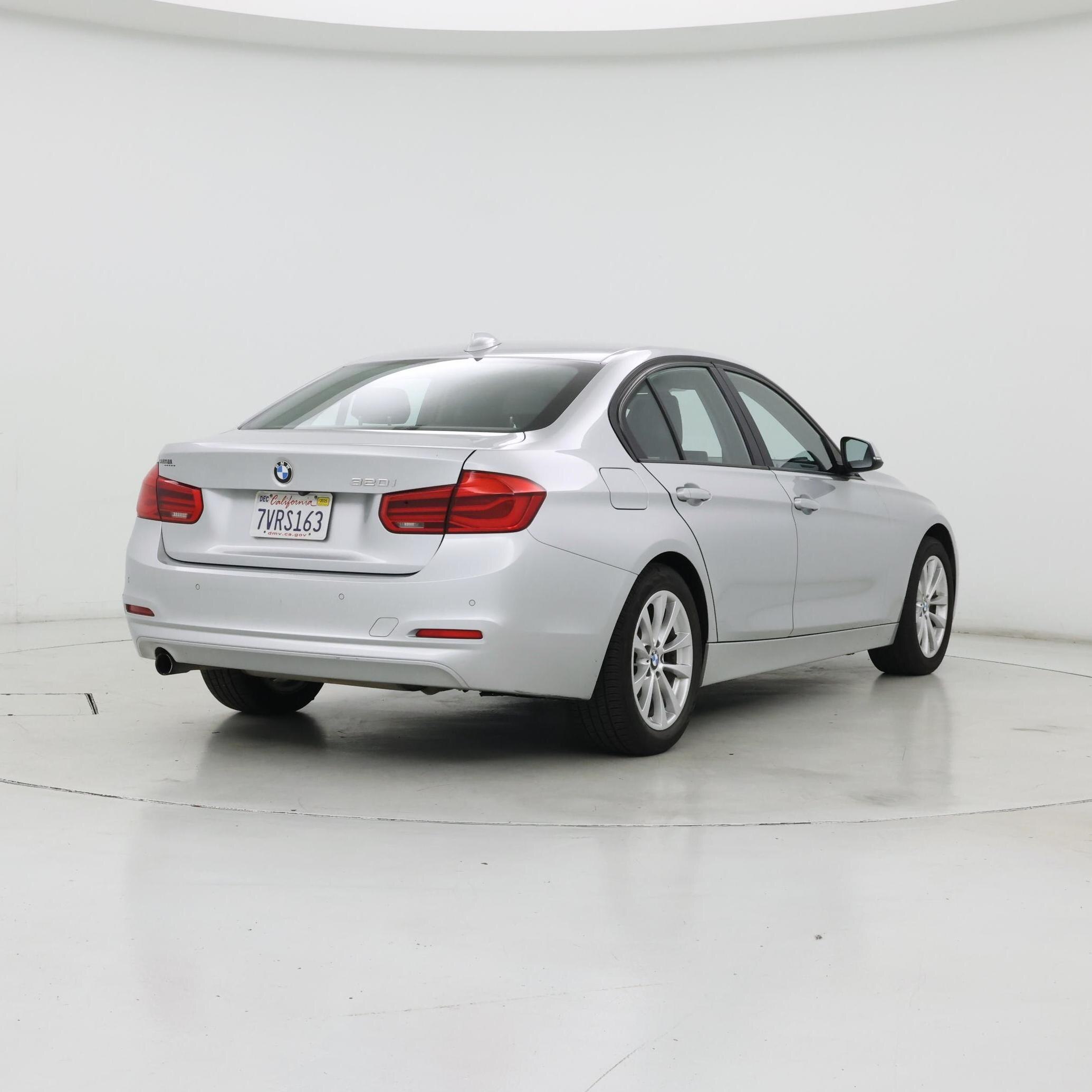 Thumbnail: 2017 BMW 3 Series - 8