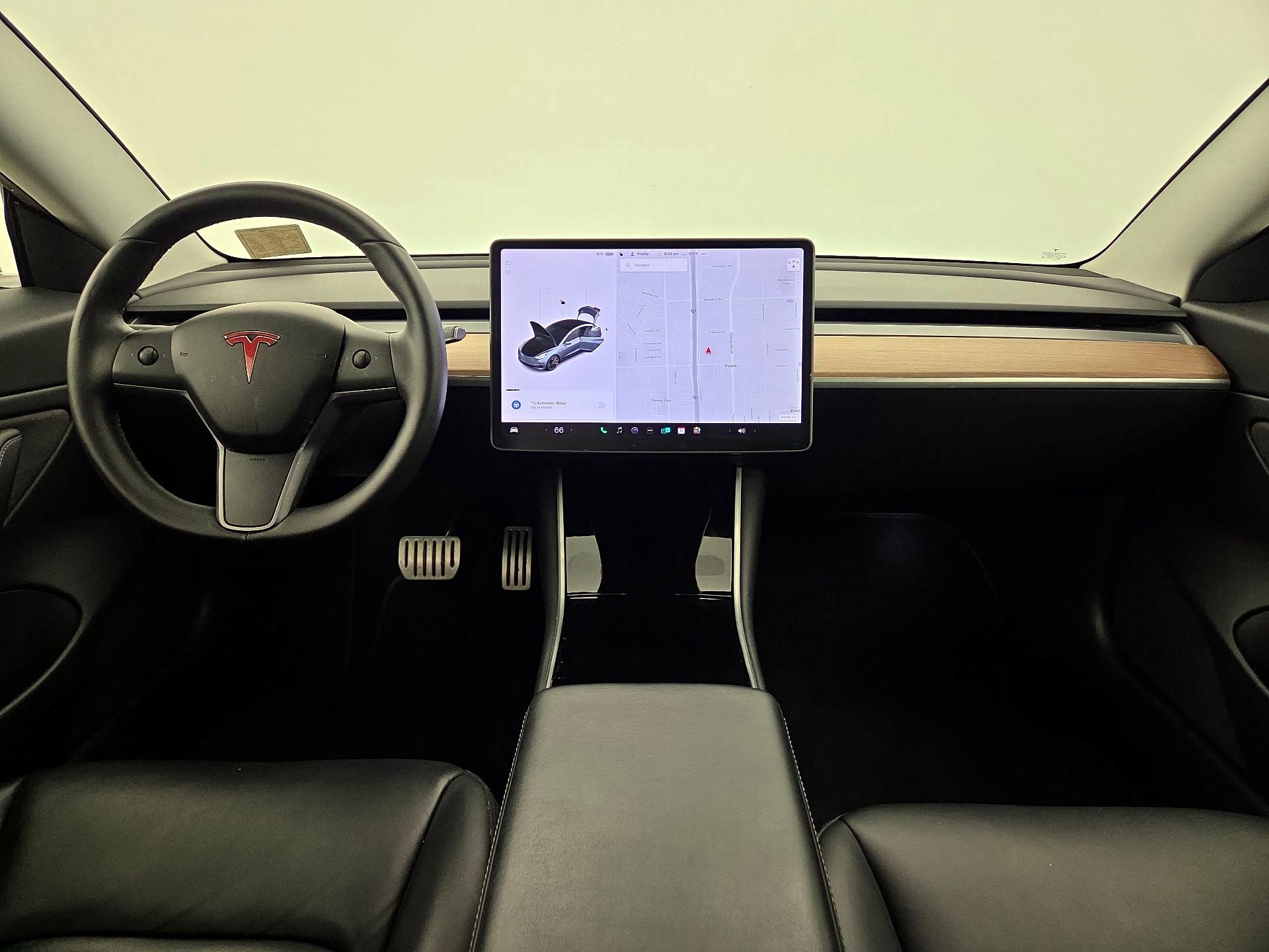 Thumbnail: 2020 Tesla Model 3 - 9