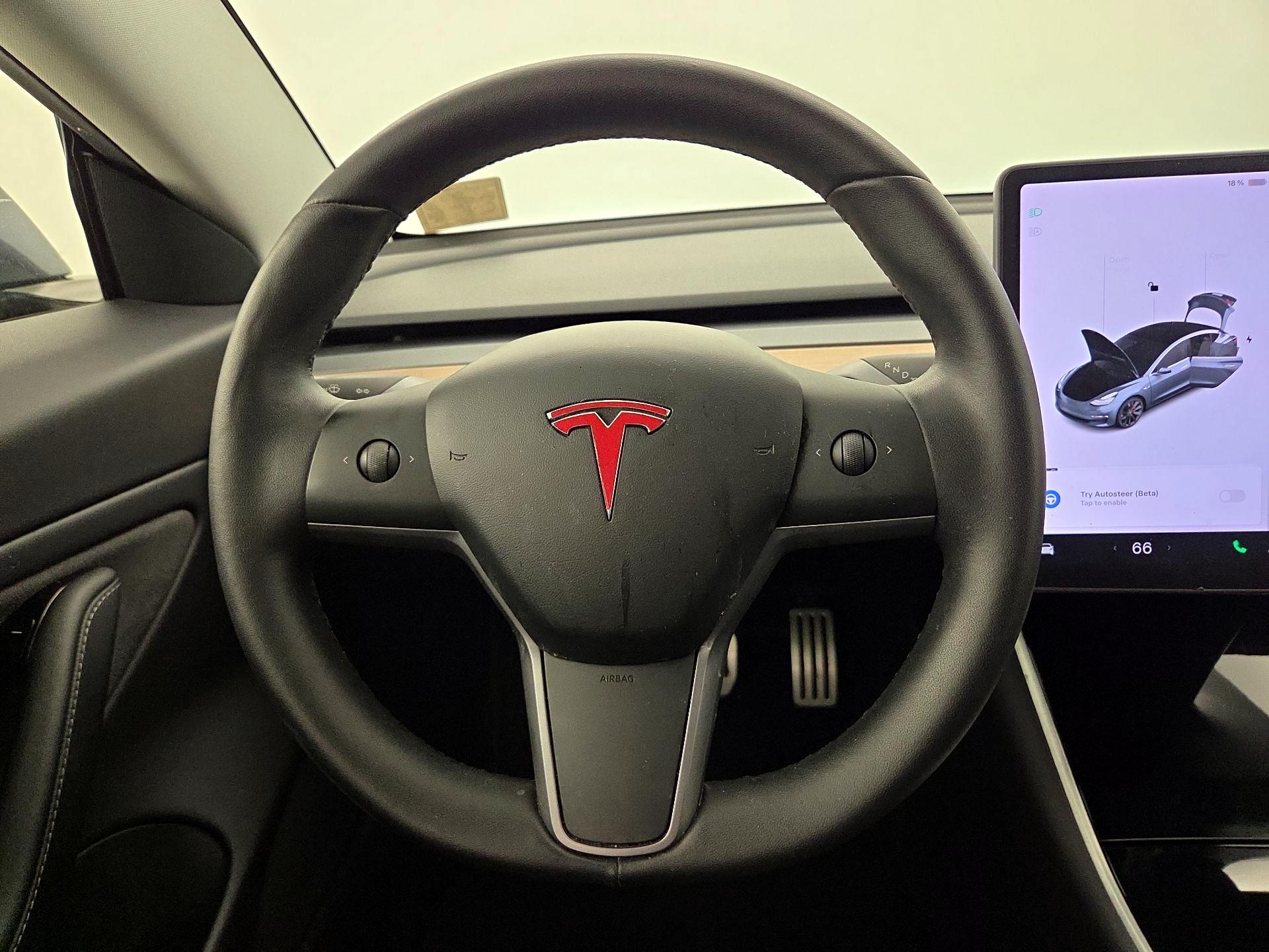 Thumbnail: 2020 Tesla Model 3 - 10