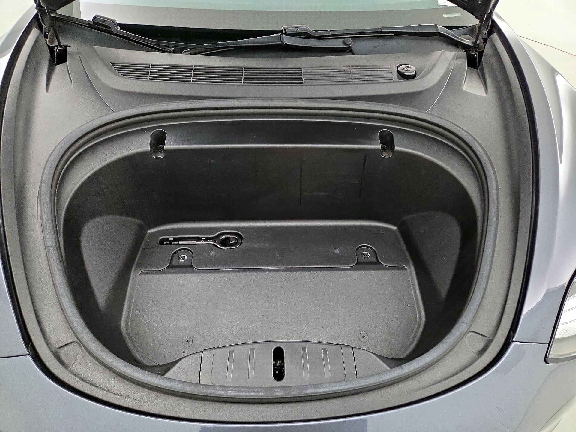 Thumbnail: 2020 Tesla Model 3 - 20