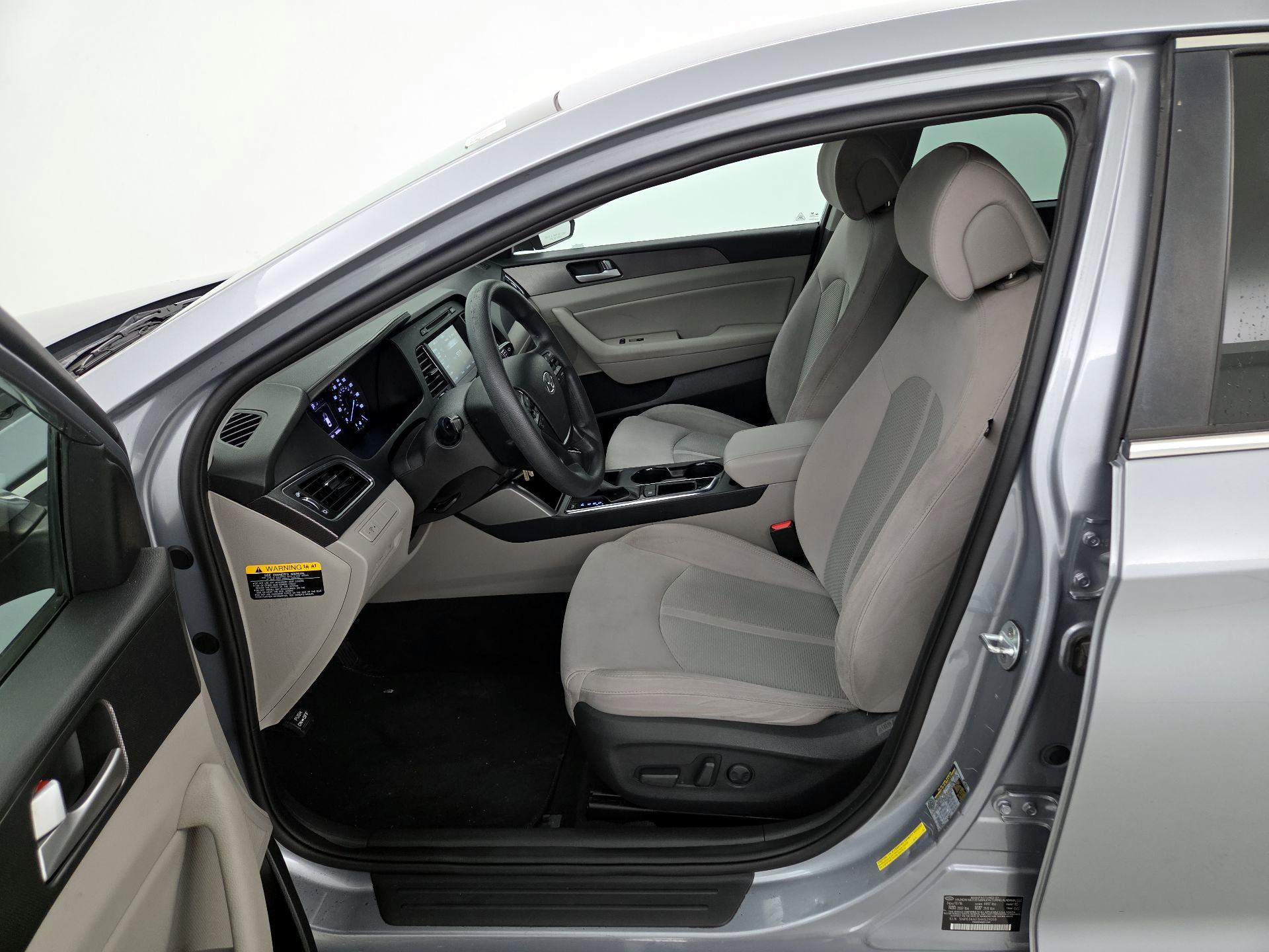 Thumbnail: 2017 Hyundai Sonata - 11