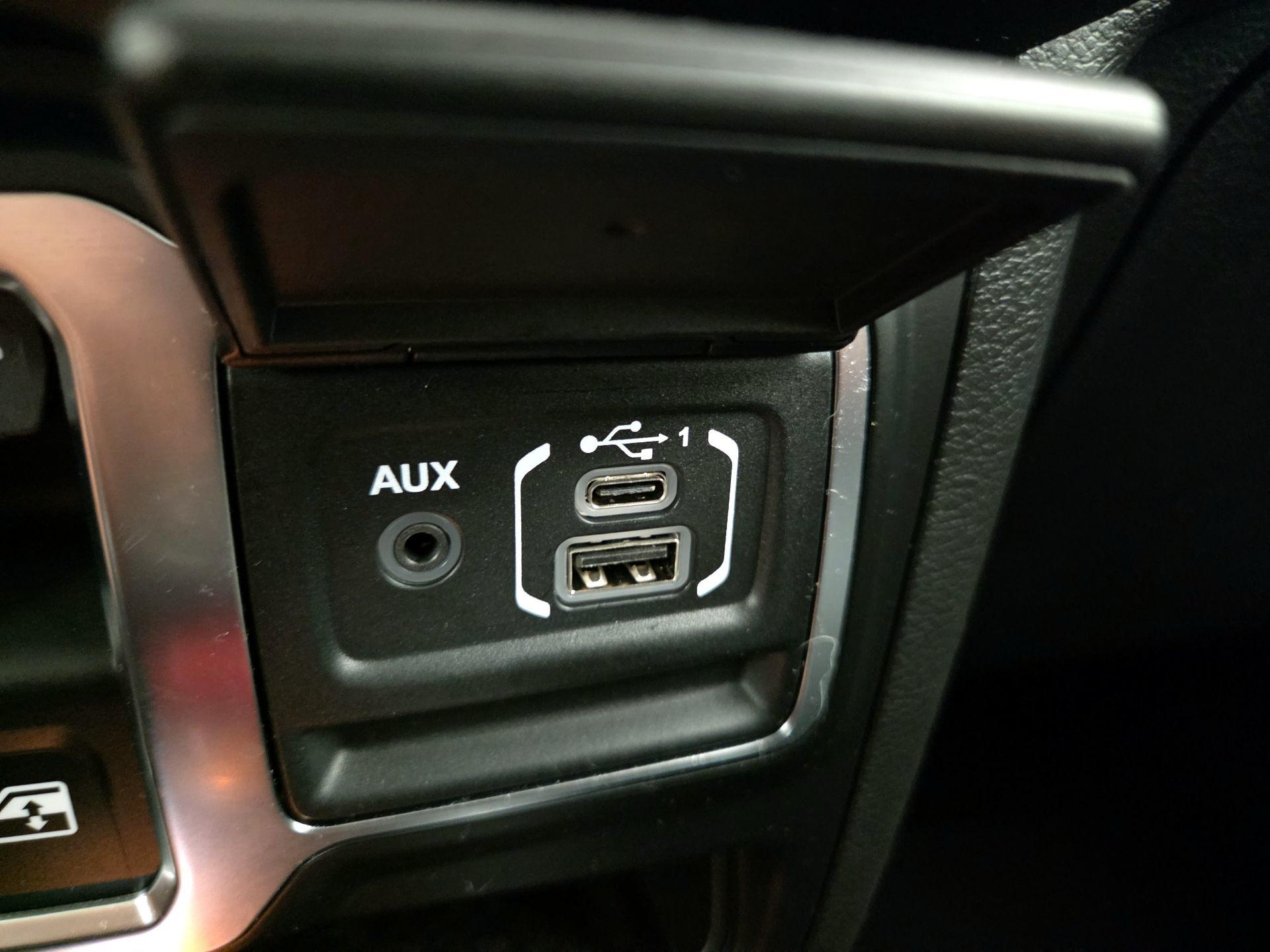 Thumbnail: 2023 Jeep Wrangler - 18