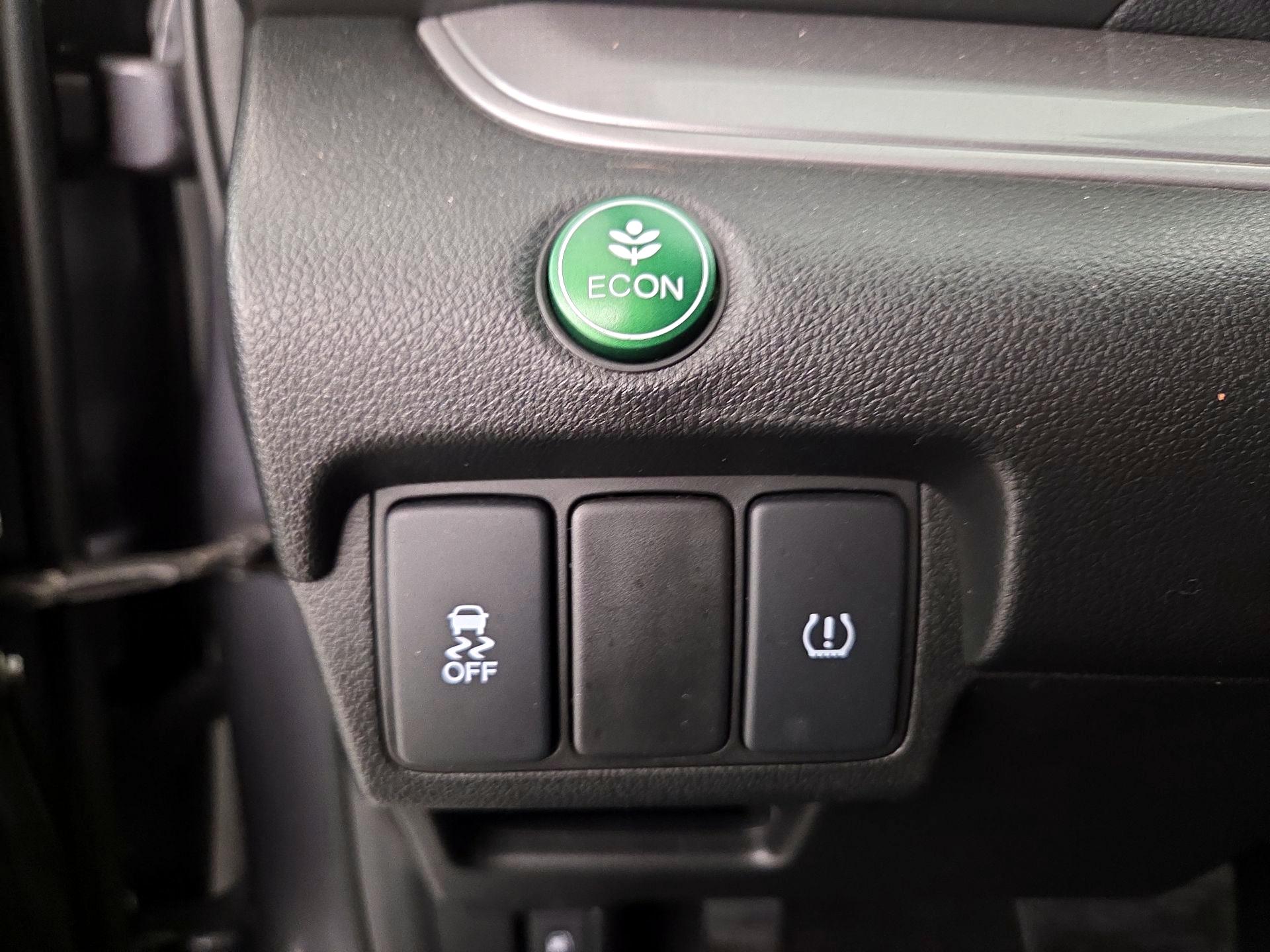 Thumbnail: 2015 Honda CR-V - 13