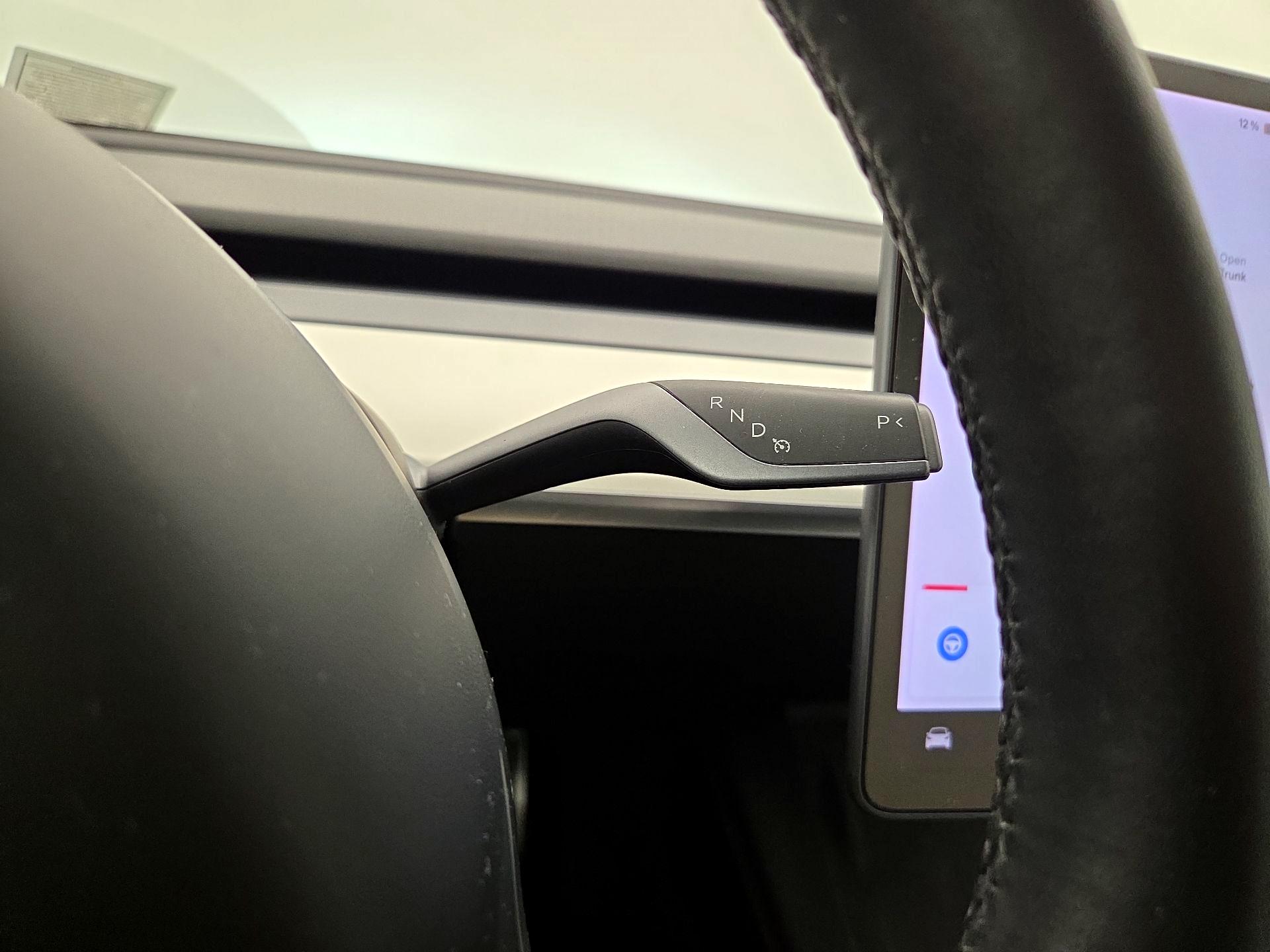 Thumbnail: 2022 Tesla Model 3 - 17