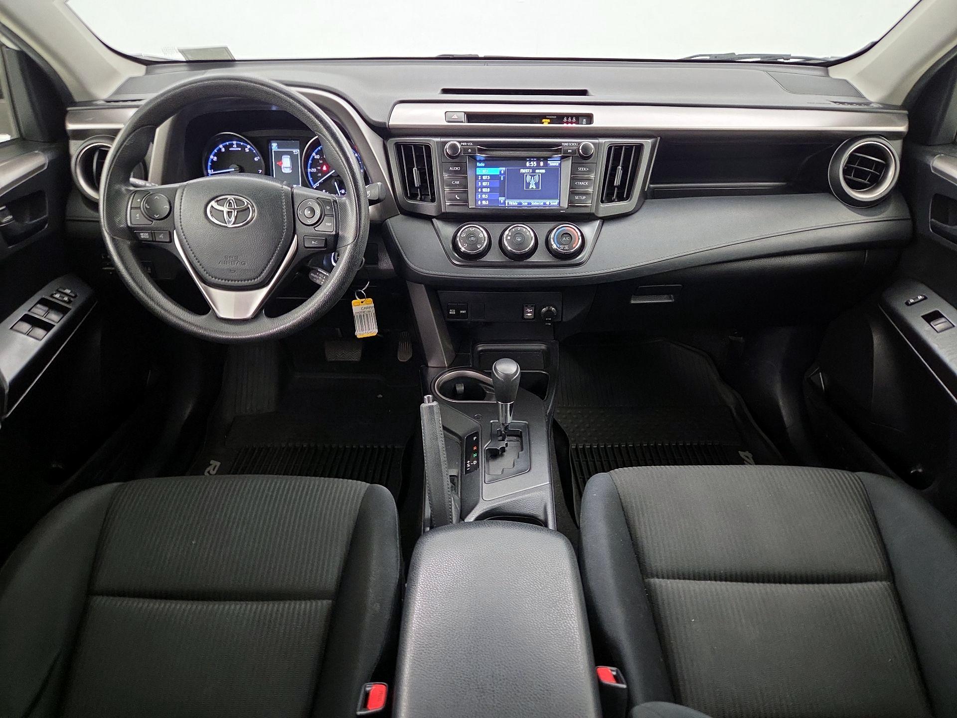 Thumbnail: 2017 Toyota RAV4 - 9