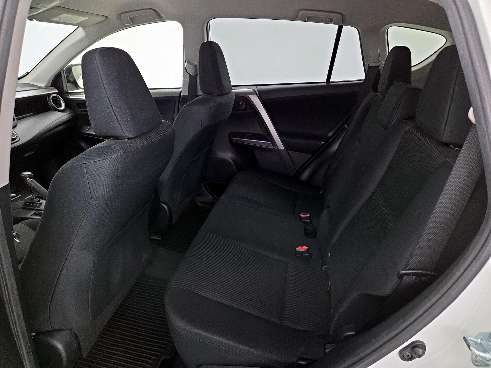 Thumbnail: 2017 Toyota RAV4 - 19