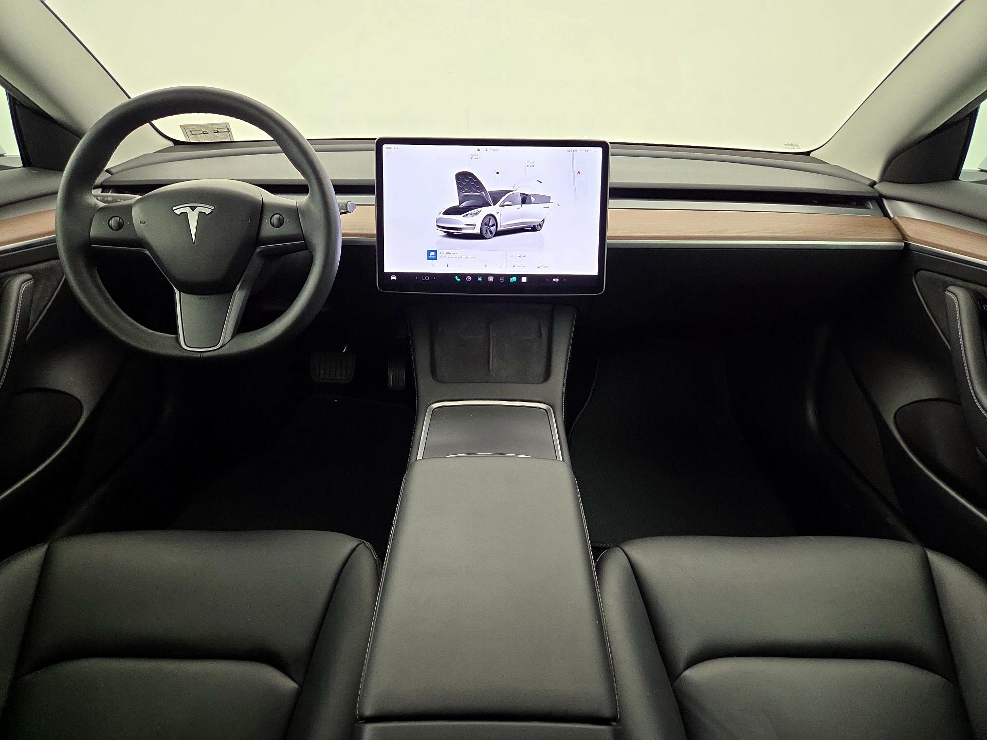 Thumbnail: 2023 Tesla Model 3 - 9