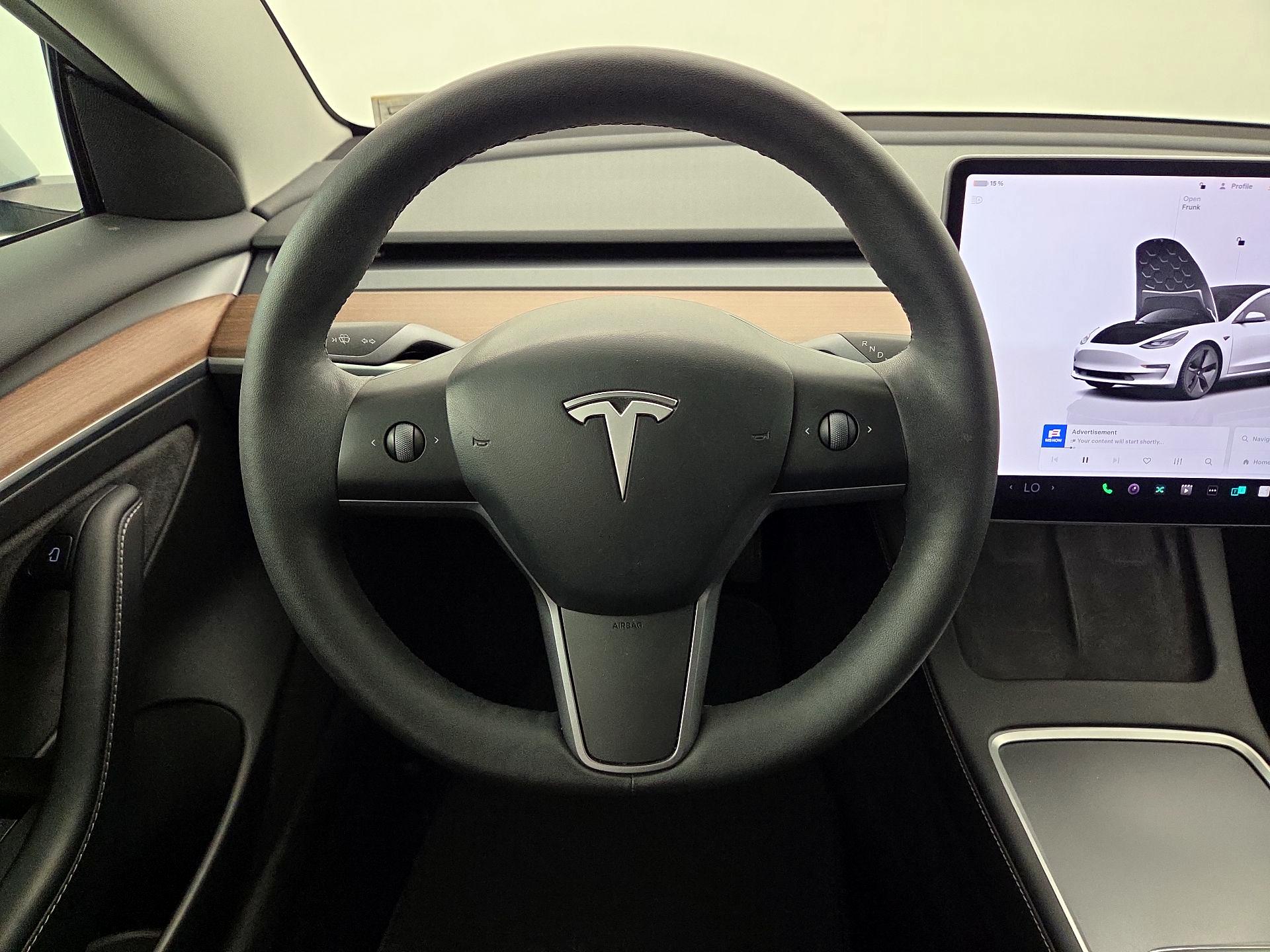 Thumbnail: 2023 Tesla Model 3 - 10