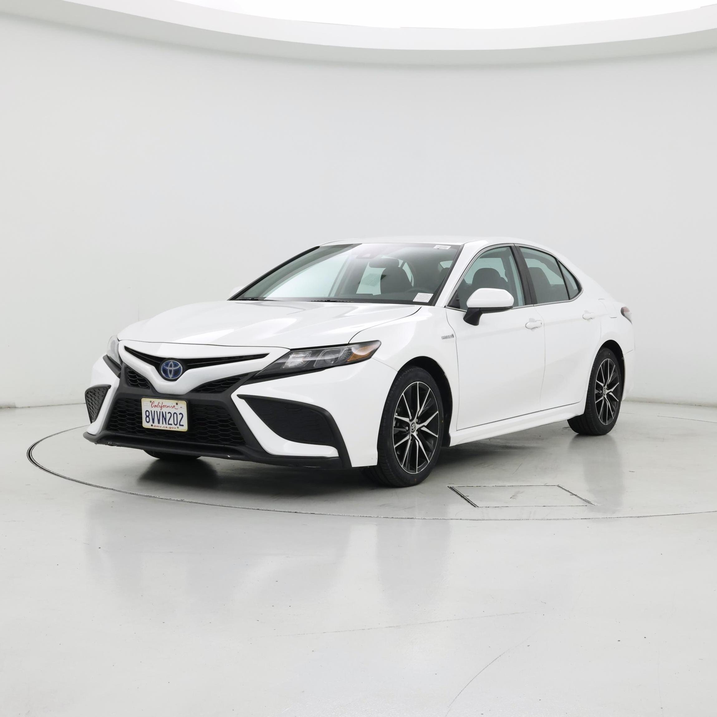 Thumbnail: 2021 Toyota Camry - 4