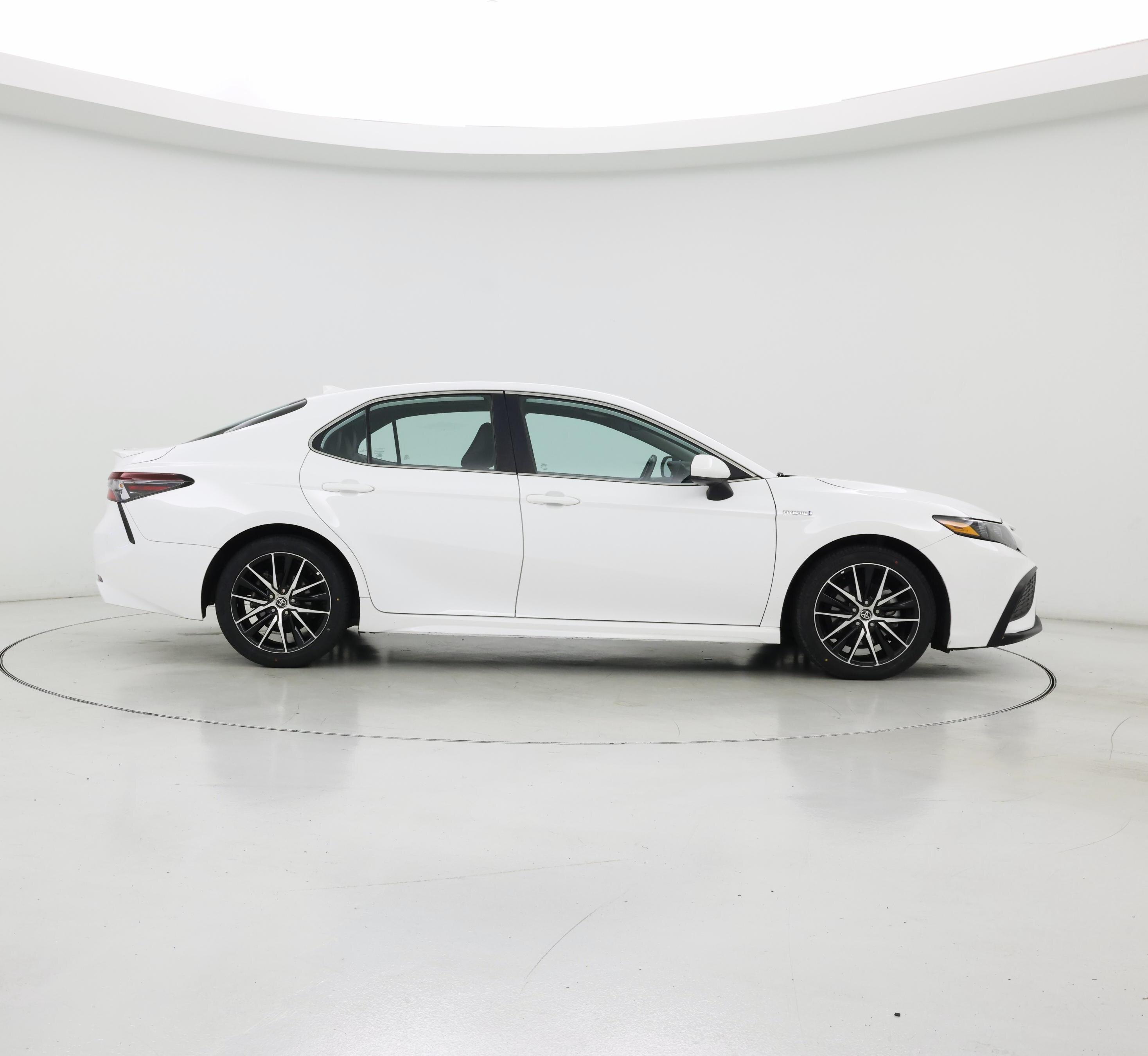 Thumbnail: 2021 Toyota Camry - 7