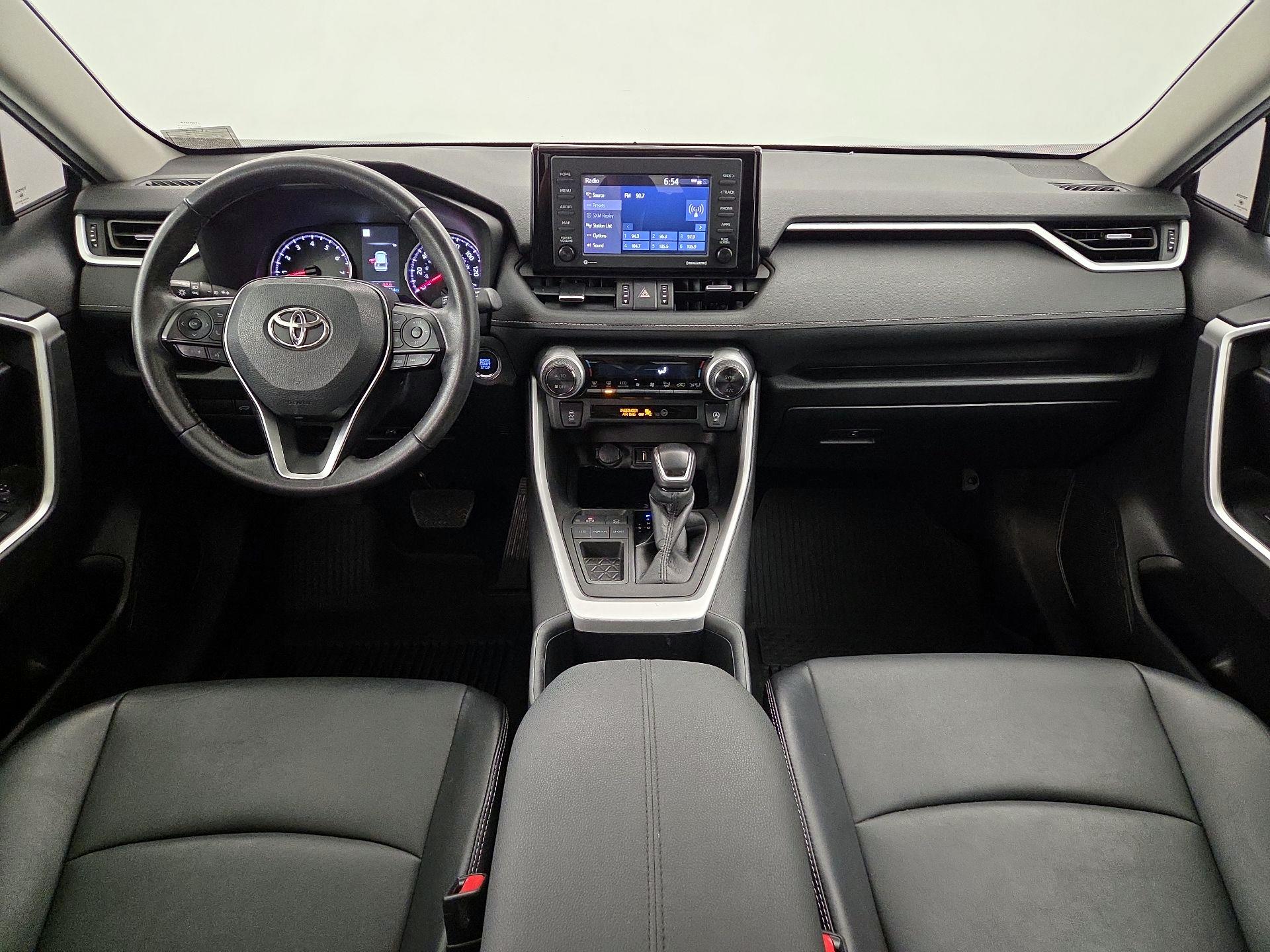 Thumbnail: 2022 Toyota RAV4 - 9