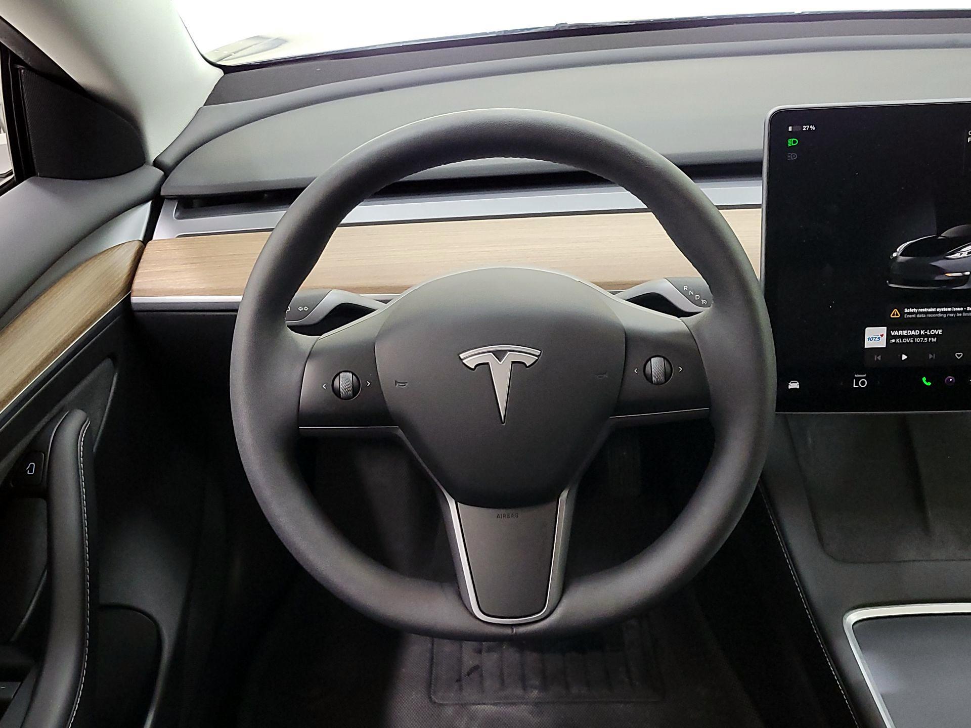 Thumbnail: 2023 Tesla Model 3 - 10