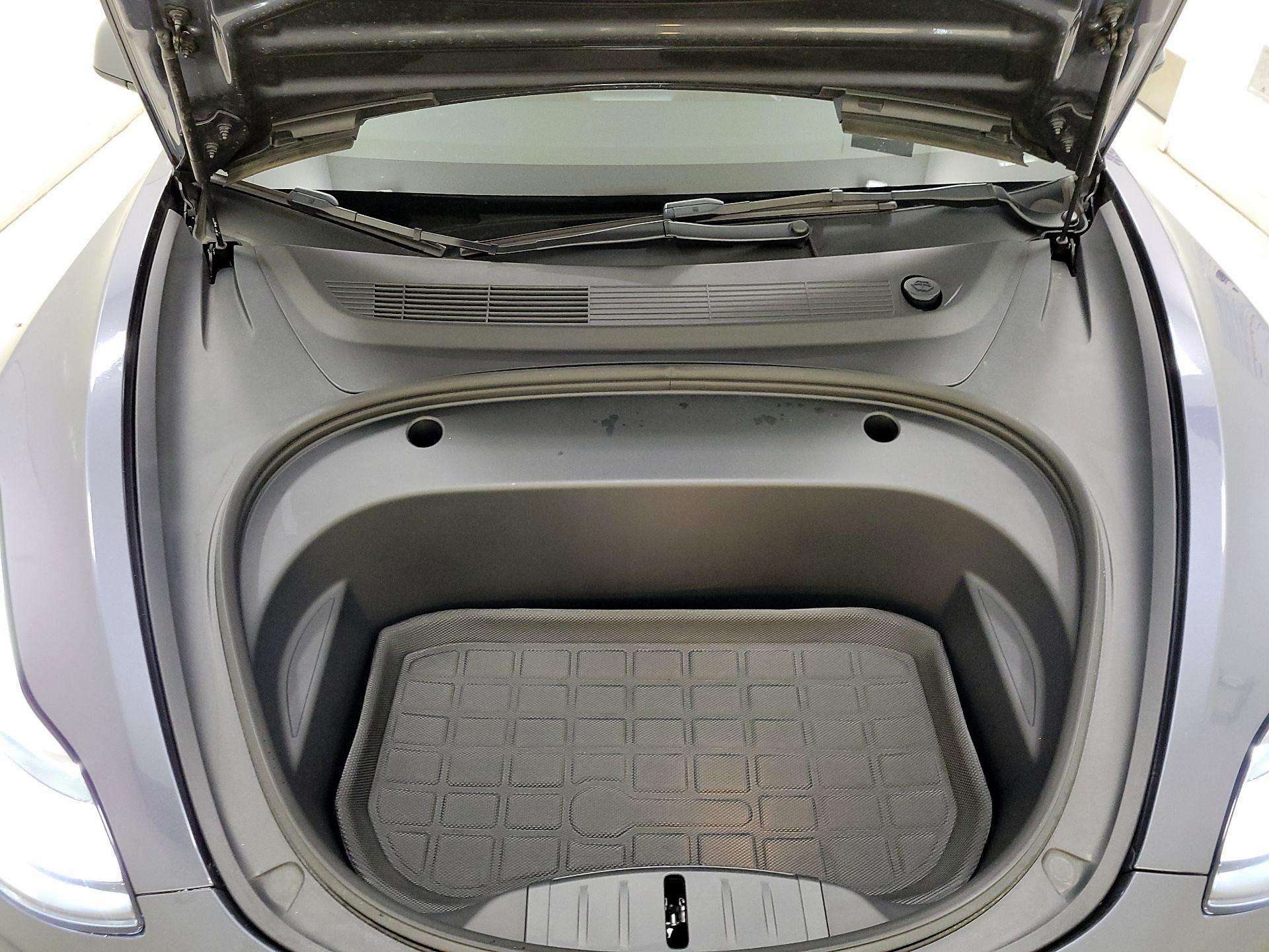 Thumbnail: 2023 Tesla Model 3 - 20