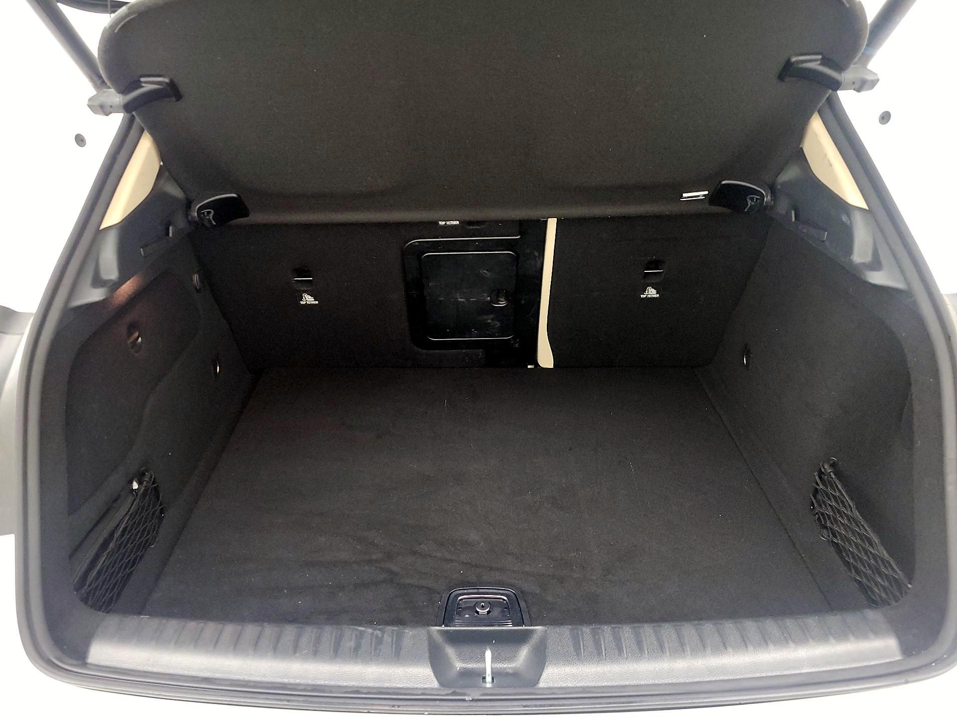 Thumbnail: 2019 Mercedes-Benz GLA - 20