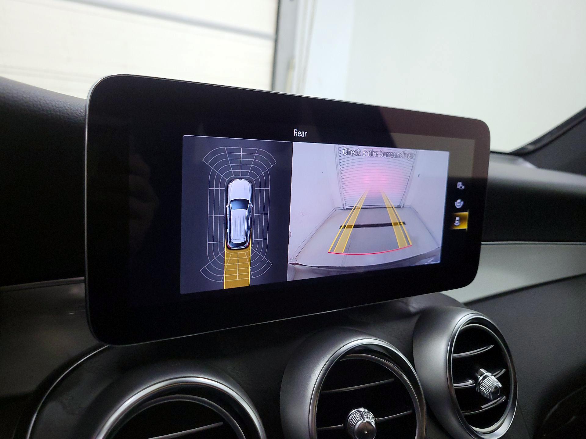 Thumbnail: 2022 Mercedes-Benz GLC - 14