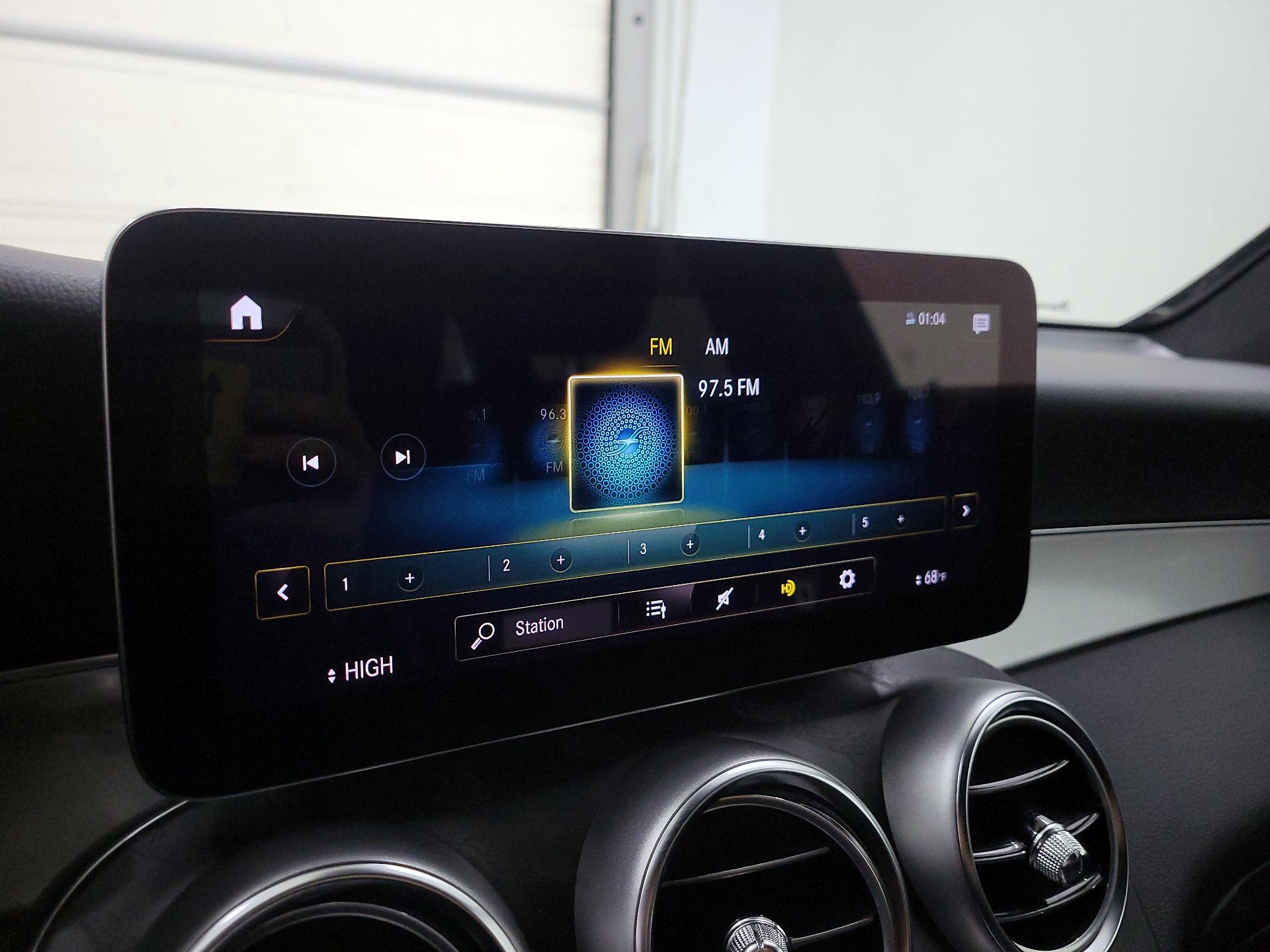 Thumbnail: 2022 Mercedes-Benz GLC - 15