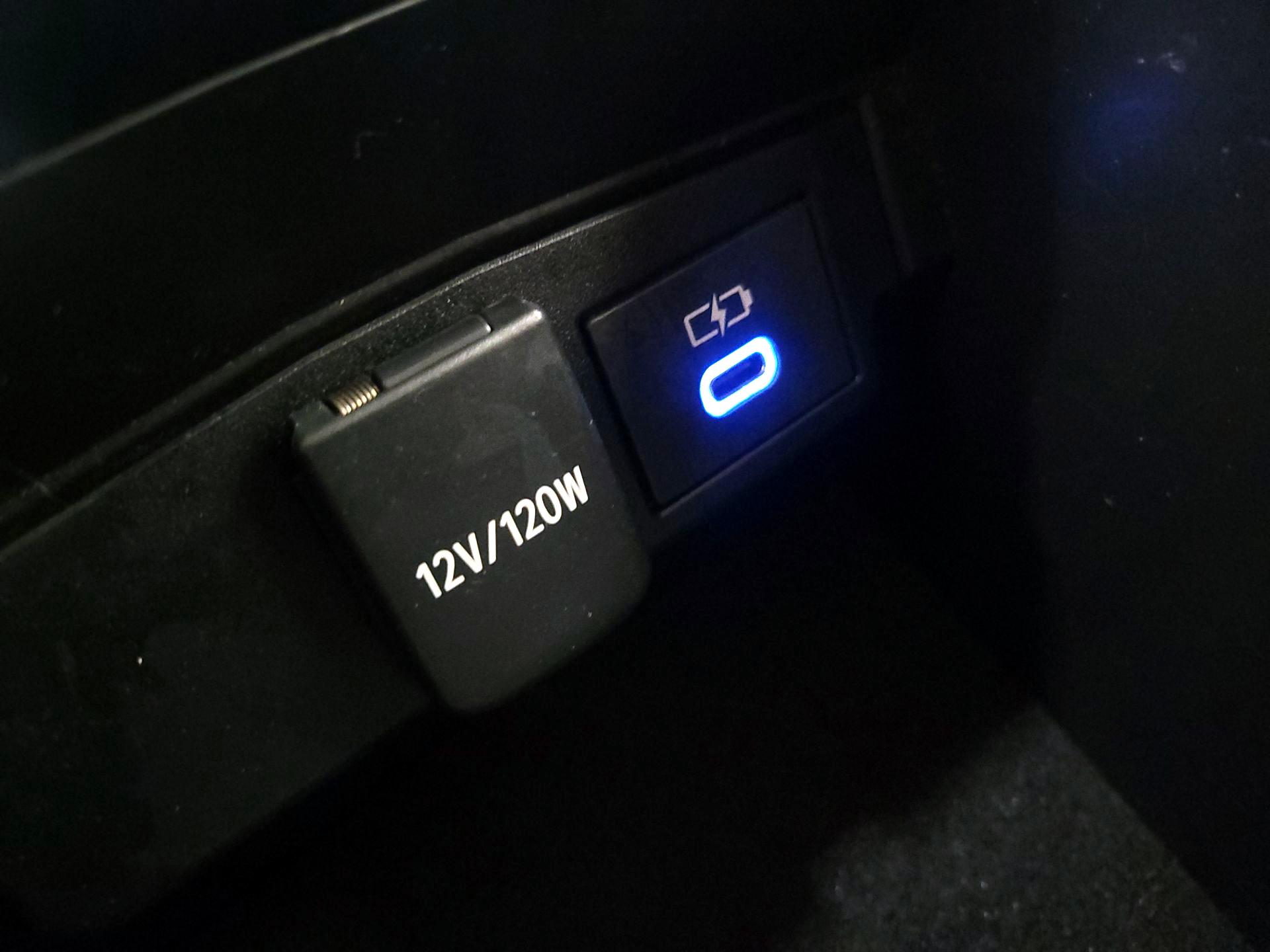 Thumbnail: 2022 Toyota Corolla - 18