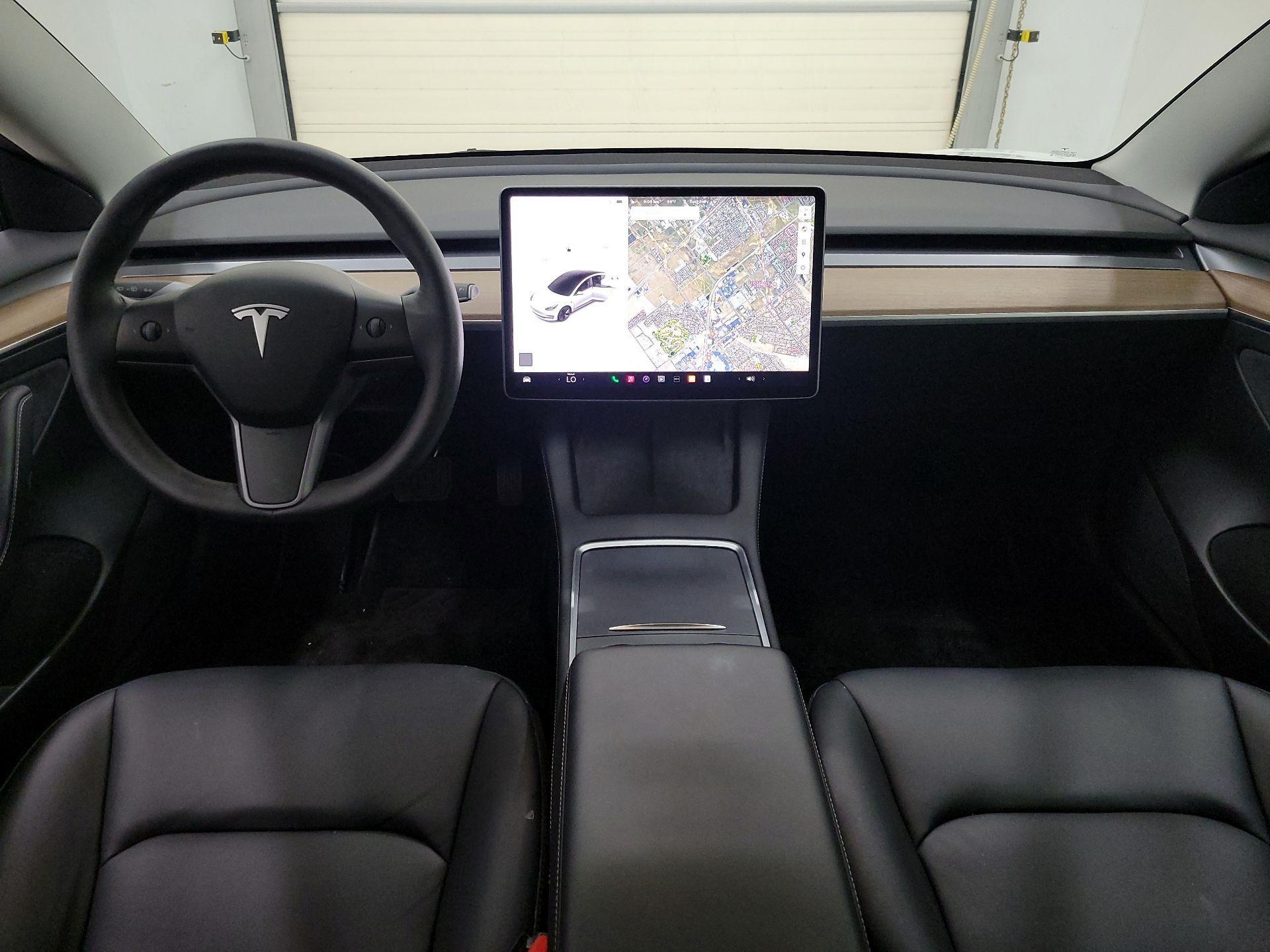 Thumbnail: 2022 Tesla Model 3 - 9