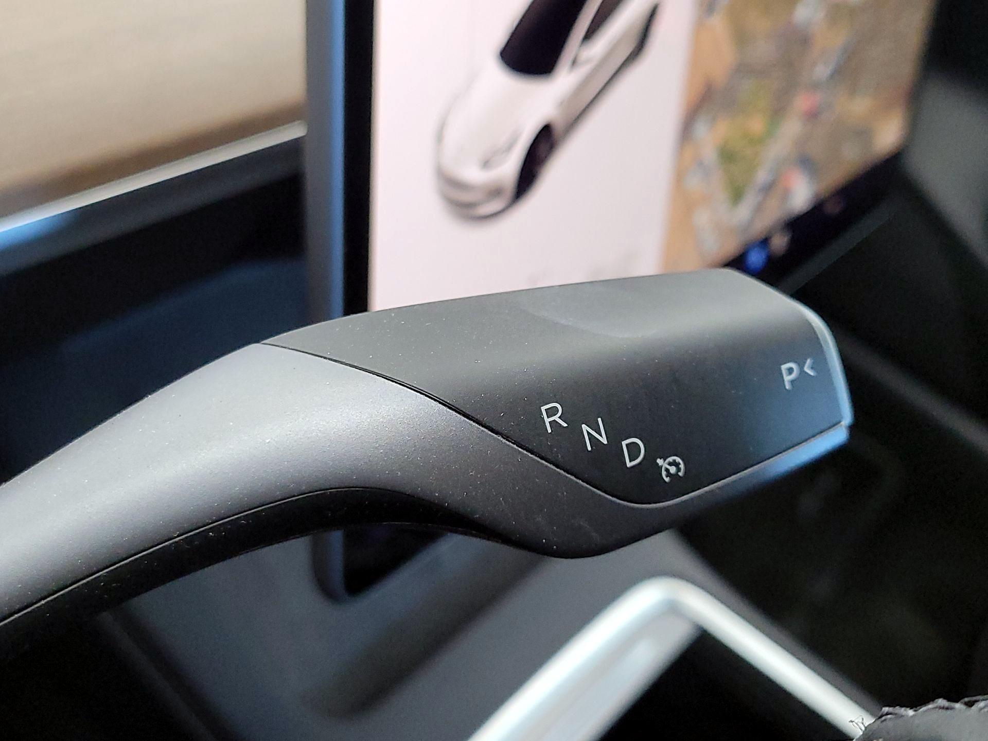 Thumbnail: 2022 Tesla Model 3 - 17